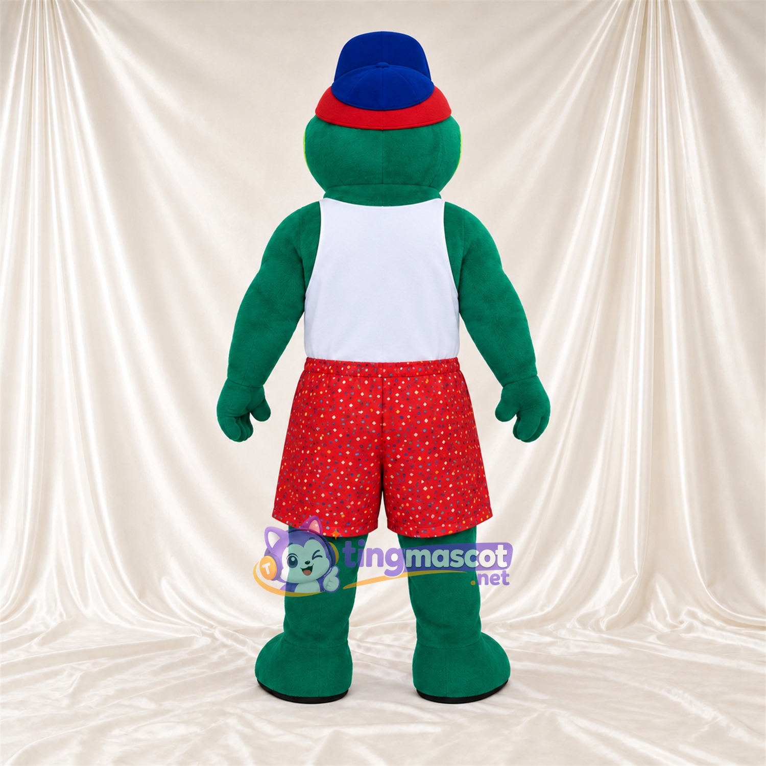 Costume de mascotte Crocodile – vert – Short (rouge); Chapeau (bleu) Costume de mascotte Crocodile – vert – Short (rouge); Chapeau (bleu)