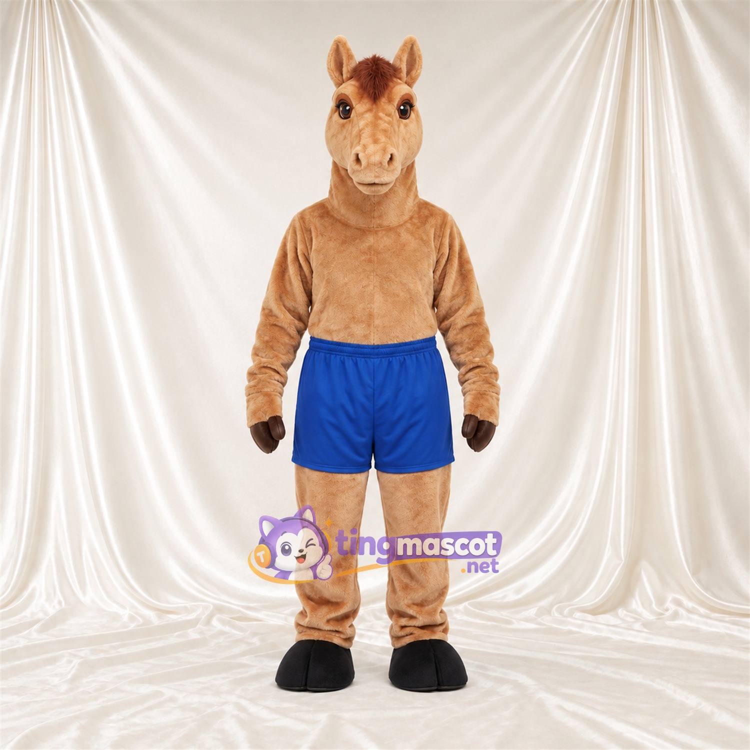 Costume de mascotte Cheval – brun clair – Short (bleu) Costume de mascotte Cheval – brun clair – Short (bleu)