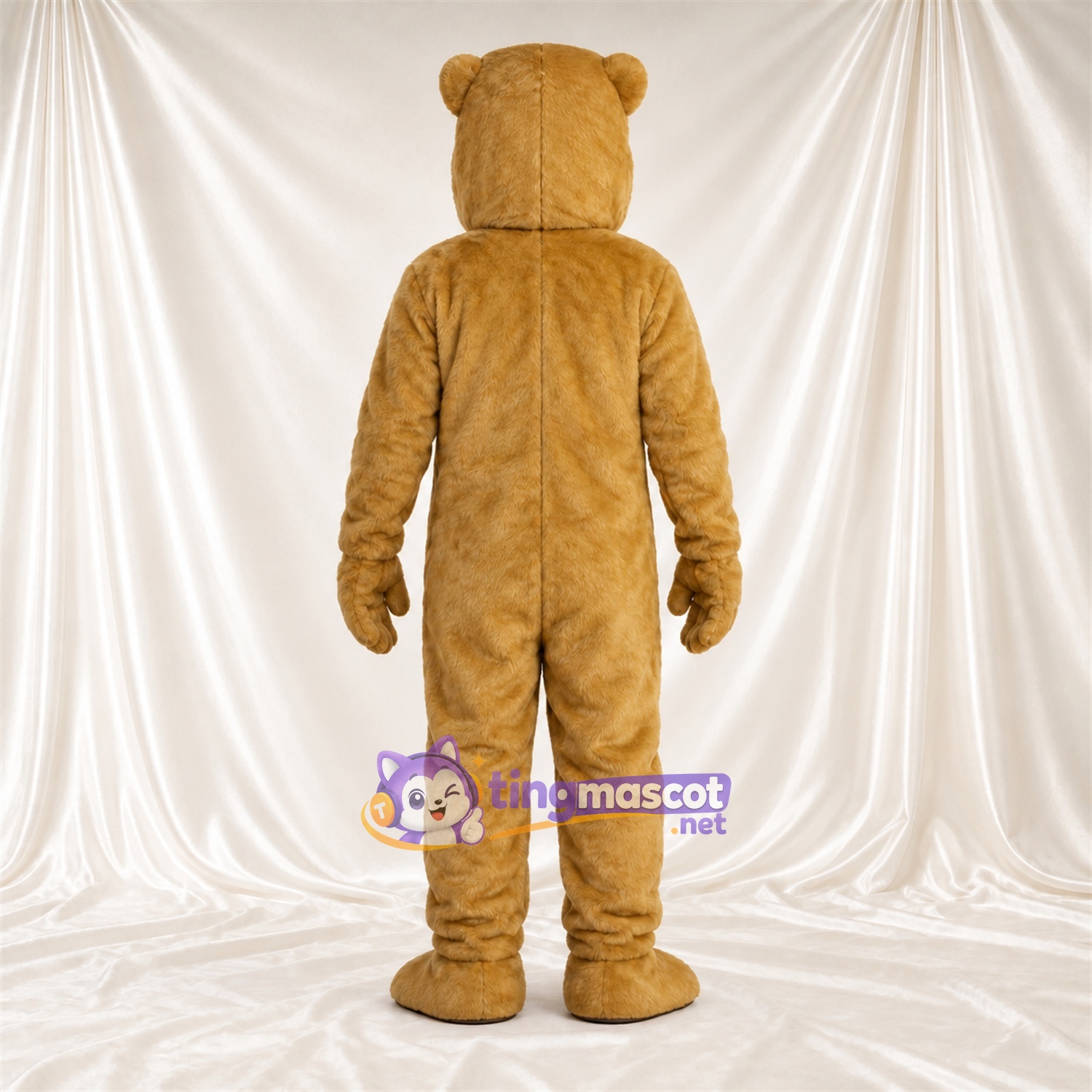 Maskottchenkostüm Bär – hellbraun – Kleine runde Ohren; Nase (schwarz) Maskottchenkostüm Bär – hellbraun – Kleine runde Ohren; Nase (schwarz)