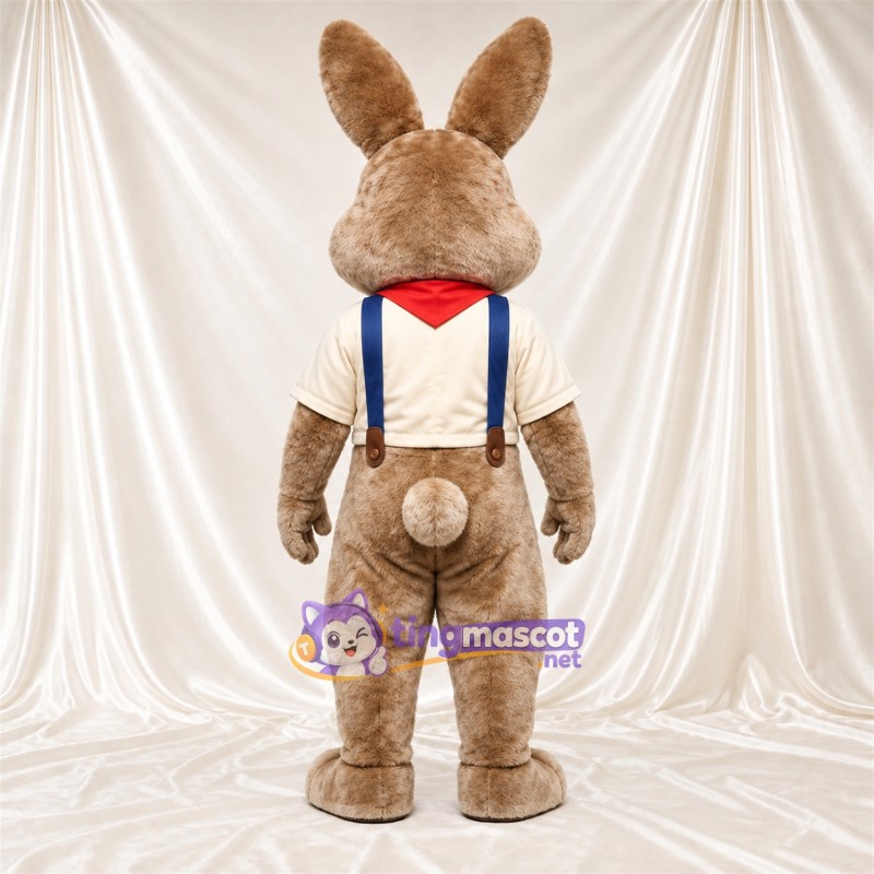 Costume de mascotte Lapin – brun clair – Bretelles; Écharpe (rouge) Costume de mascotte Lapin – brun clair – Bretelles; Écharpe (rouge)