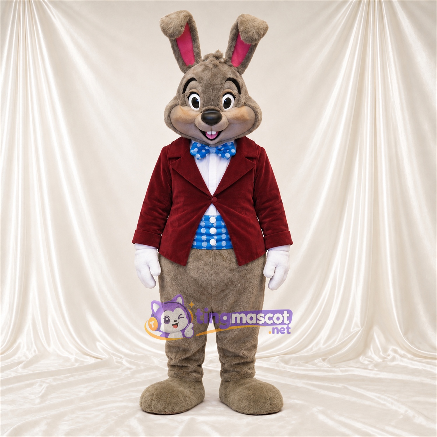 Maskottchenkostüm Hase – braun – Mantel (bordeauxrot) Maskottchenkostüm Hase – braun – Mantel (bordeauxrot)