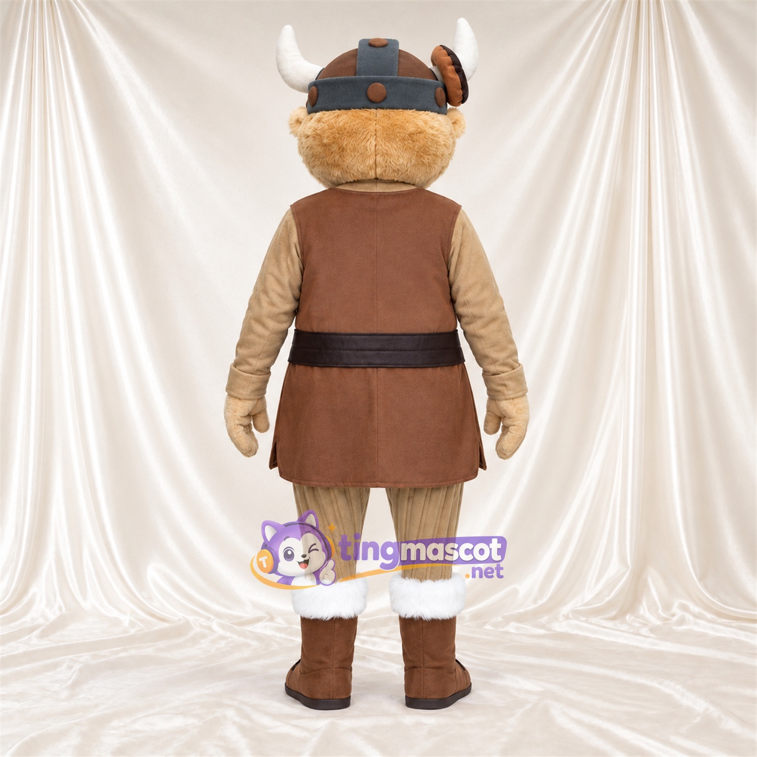 Costume de mascotte Chien viking – brun clair – Casque Costume de mascotte Chien viking – brun clair – Casque