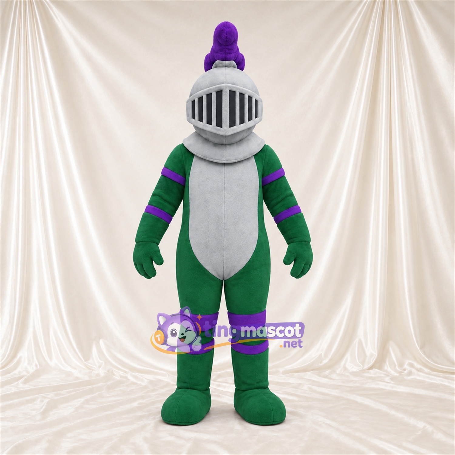 Costume de mascotte Chevalier – vert – Casque (argenté); Touches de couleur (violet) Costume de mascotte Chevalier – vert – Casque (argenté); Touches de couleur (violet)