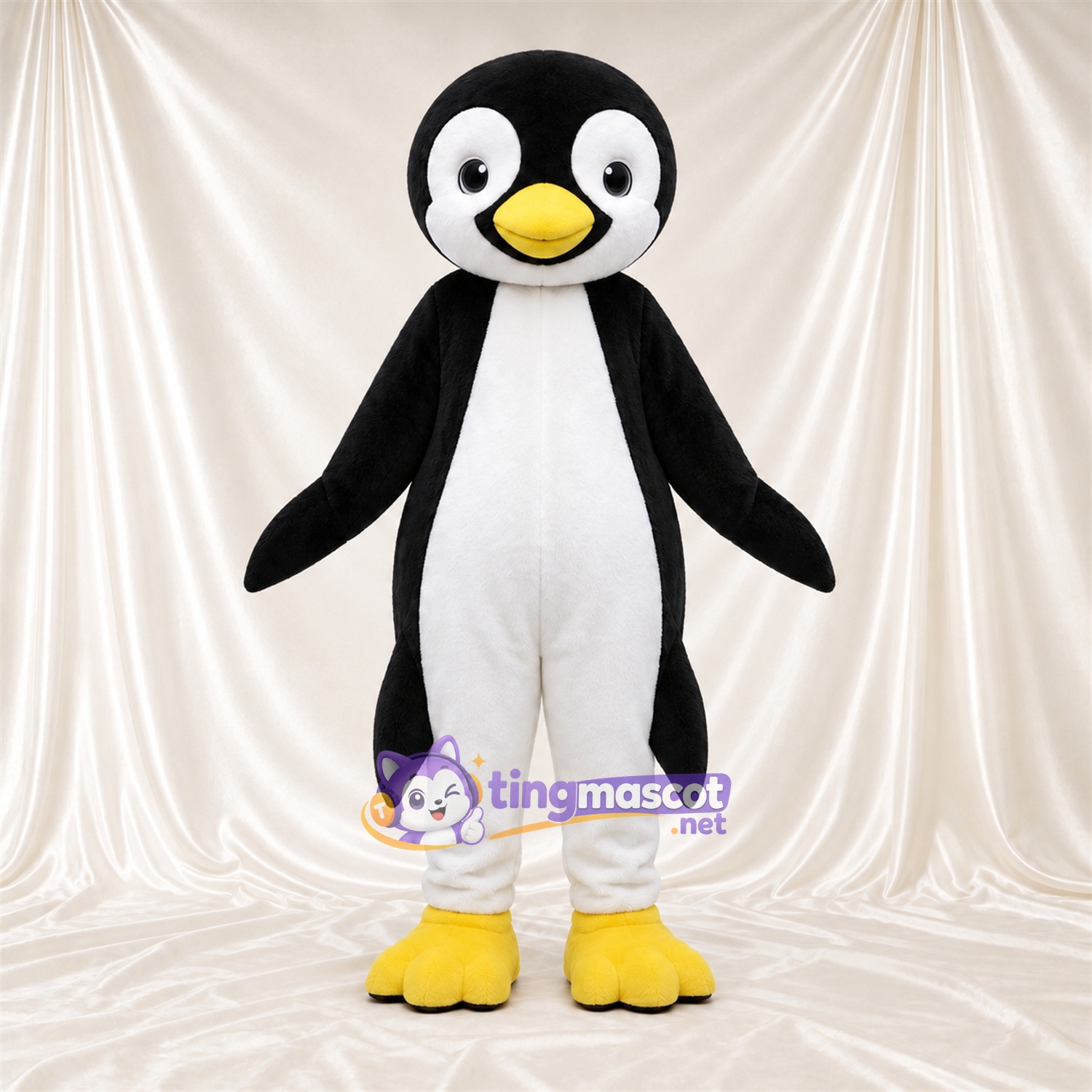 Costume de mascotte Pingouin – noir / blanc – Bas des jambes (blanc); Bec (jaune) Costume de mascotte Pingouin – noir / blanc – Bas des jambes (blanc); Bec (jaune)