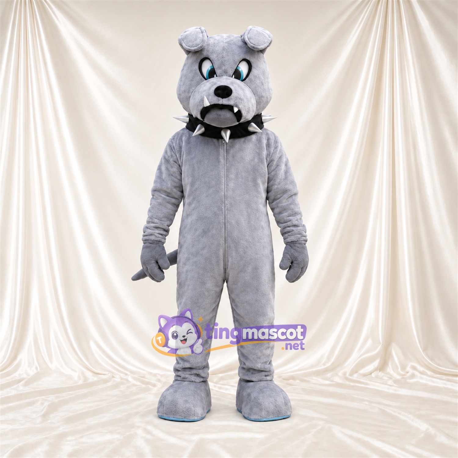Costume de mascotte Bouledogue – gris – Collier à pointes (noir)