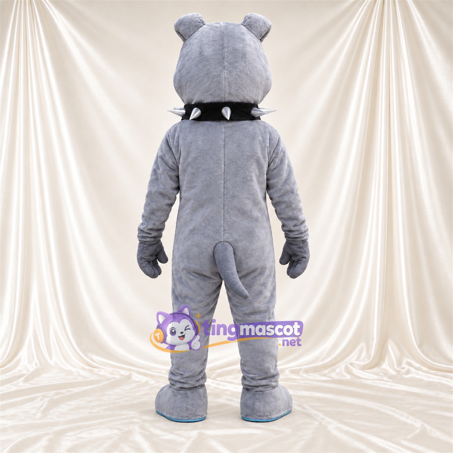 Costume de mascotte Bouledogue – gris – Collier à pointes (noir)