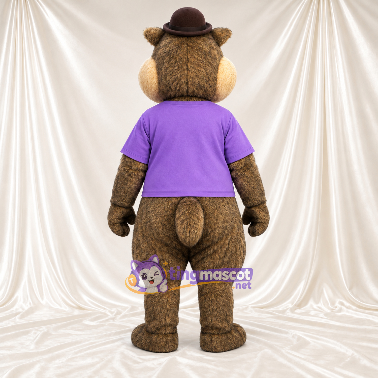 Costume de mascotte Marmotte – marron – Chemise (violet); Chapeau (marron) Costume de mascotte Marmotte – marron – Chemise (violet); Chapeau (marron)