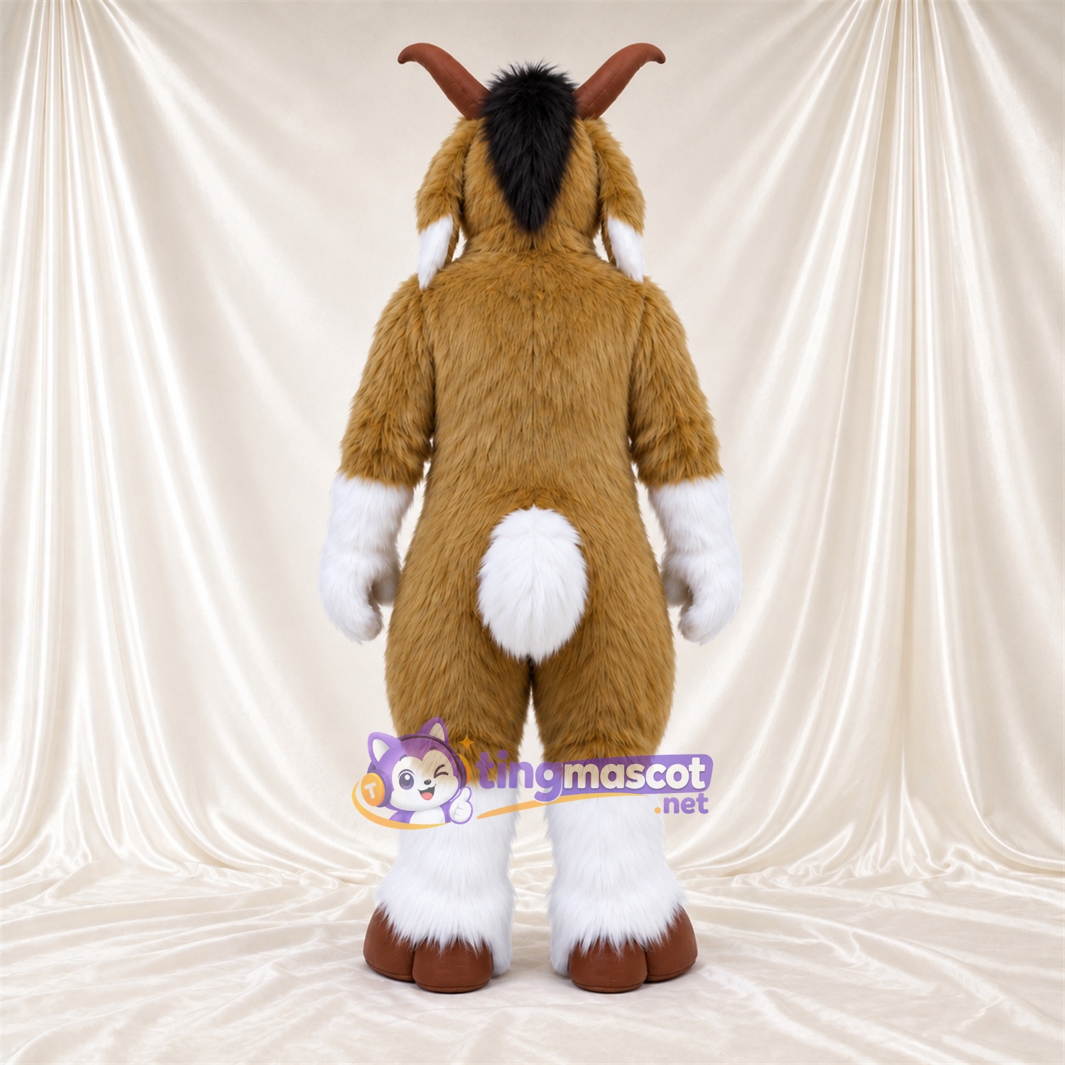 Costume de mascotte Chèvre – marron – Mains (blanc); Pieds Costume de mascotte Chèvre – marron – Mains (blanc); Pieds