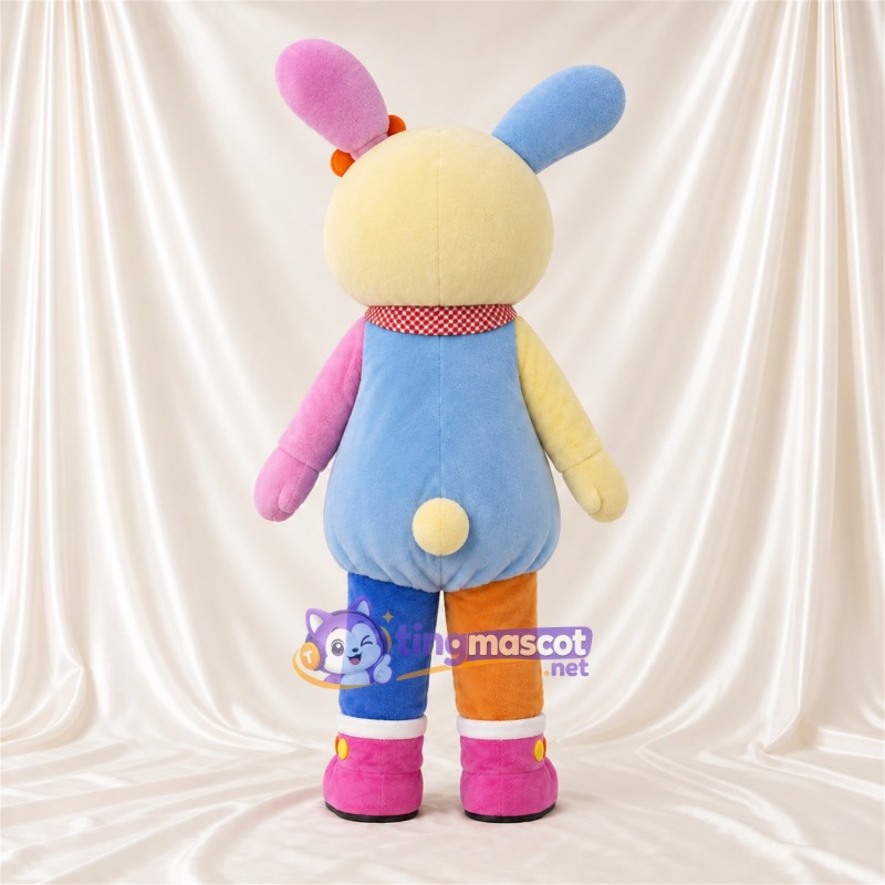 Maskottchenkostüm Hase – mehrfarbig – Latzhose (blau) Maskottchenkostüm Hase – mehrfarbig – Latzhose (blau)
