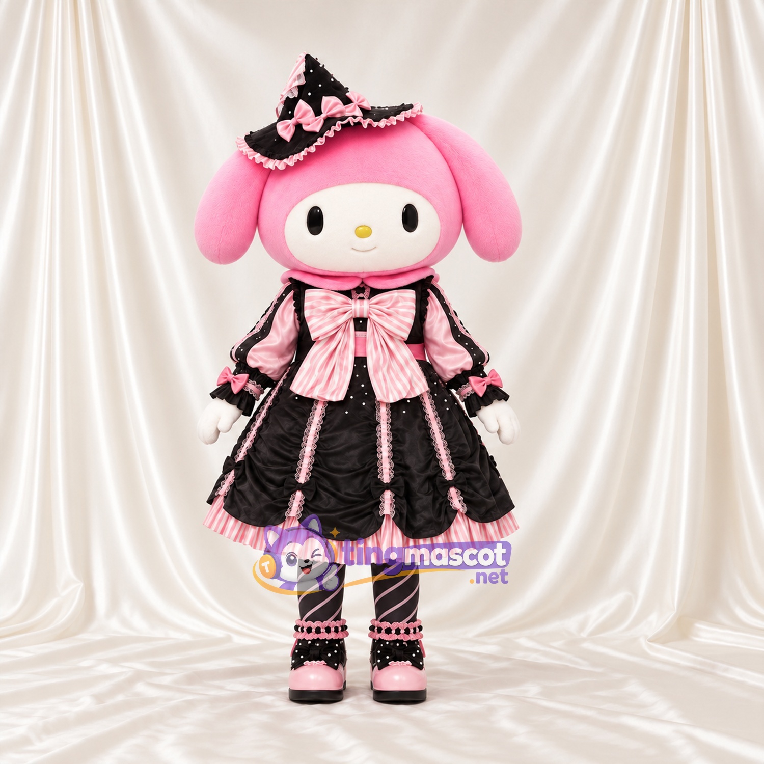 Costume de mascotte My Melody – rose / blanc – Robe (noir / rose) Costume de mascotte My Melody – rose / blanc – Robe (noir / rose)