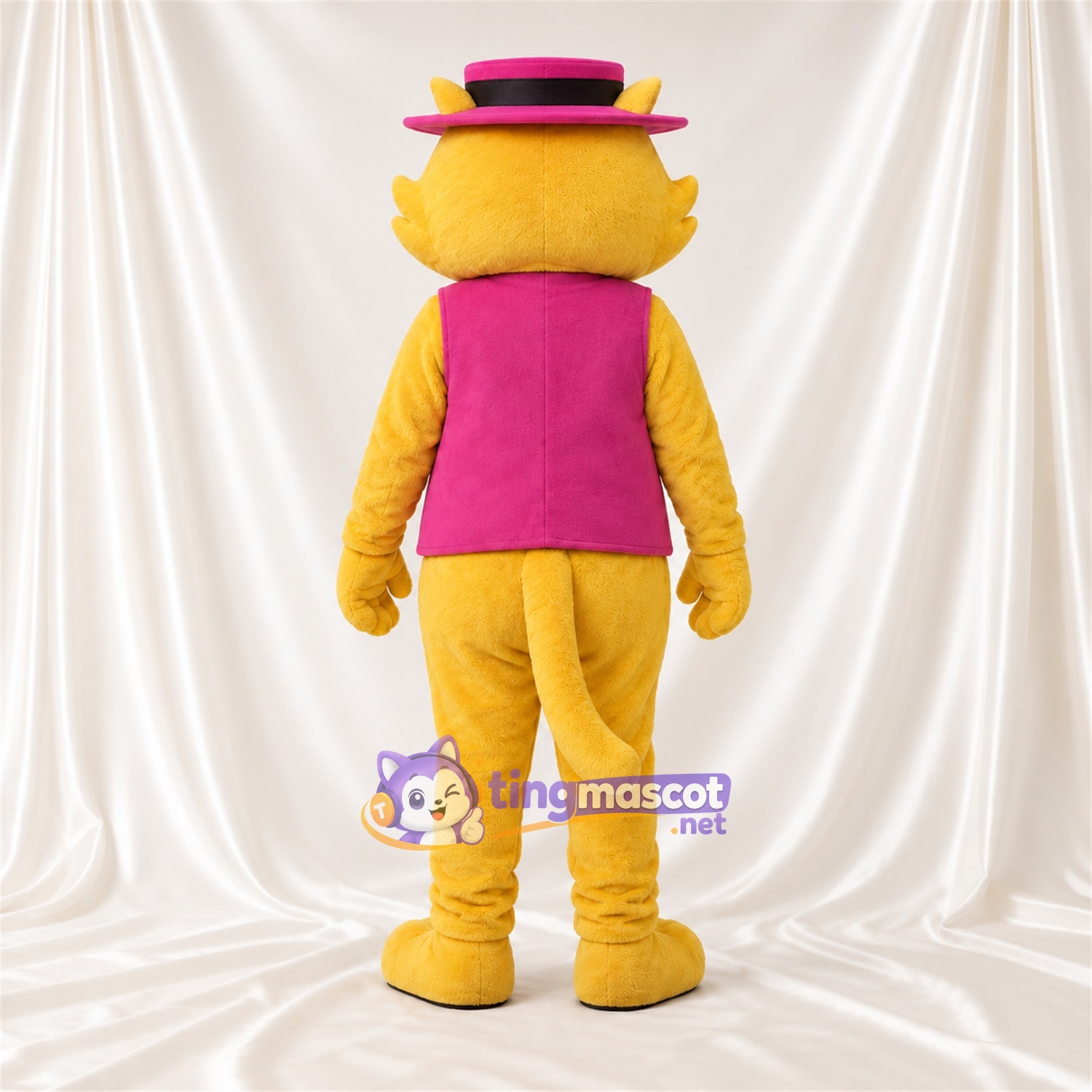 Costume de mascotte Chat – jaune – Gilet (rose); Haut-de-forme Costume de mascotte Chat – jaune – Gilet (rose); Haut-de-forme