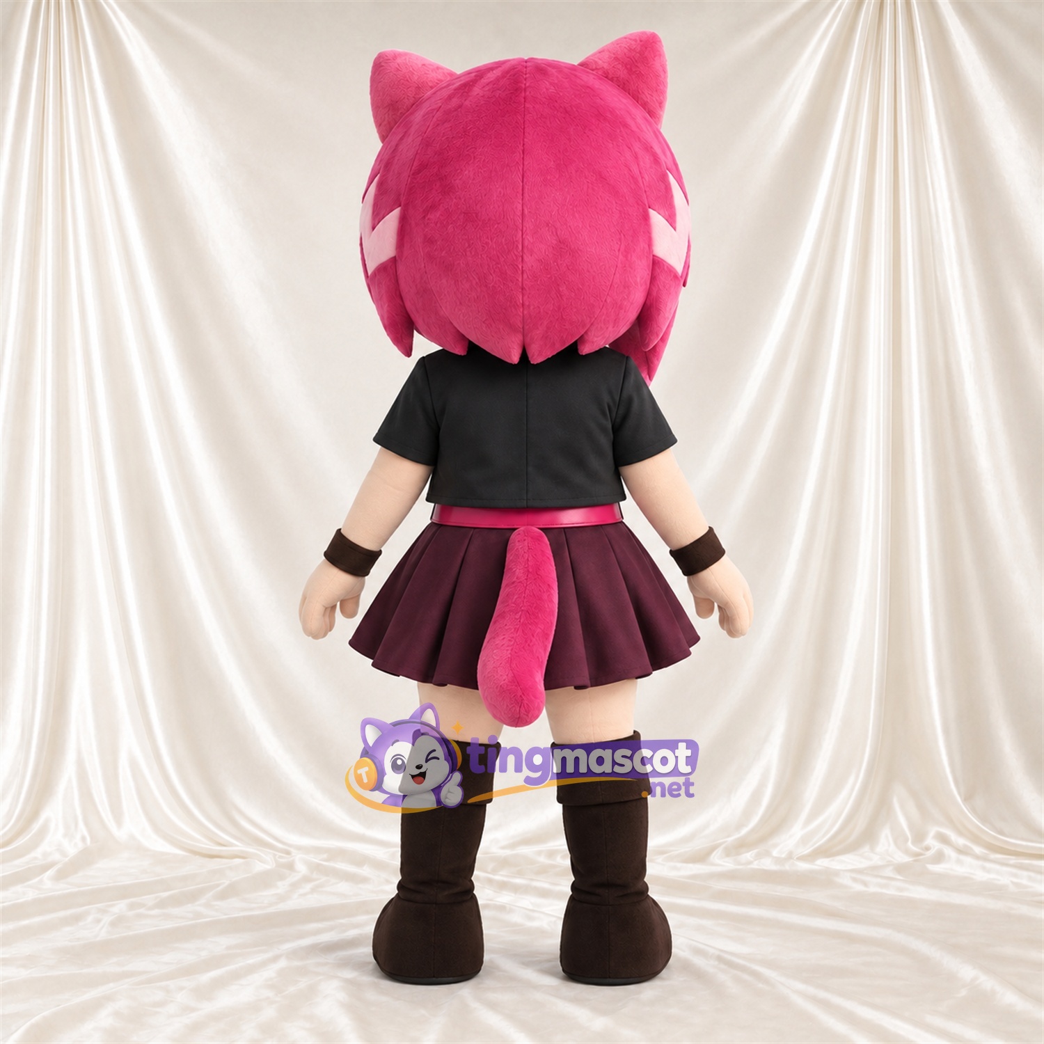 Costume de mascotte Fille chat – rose / bordeaux – Cheveux (rose); Tenue (bordeaux) Costume de mascotte Fille chat – rose / bordeaux – Cheveux (rose); Tenue (bordeaux)