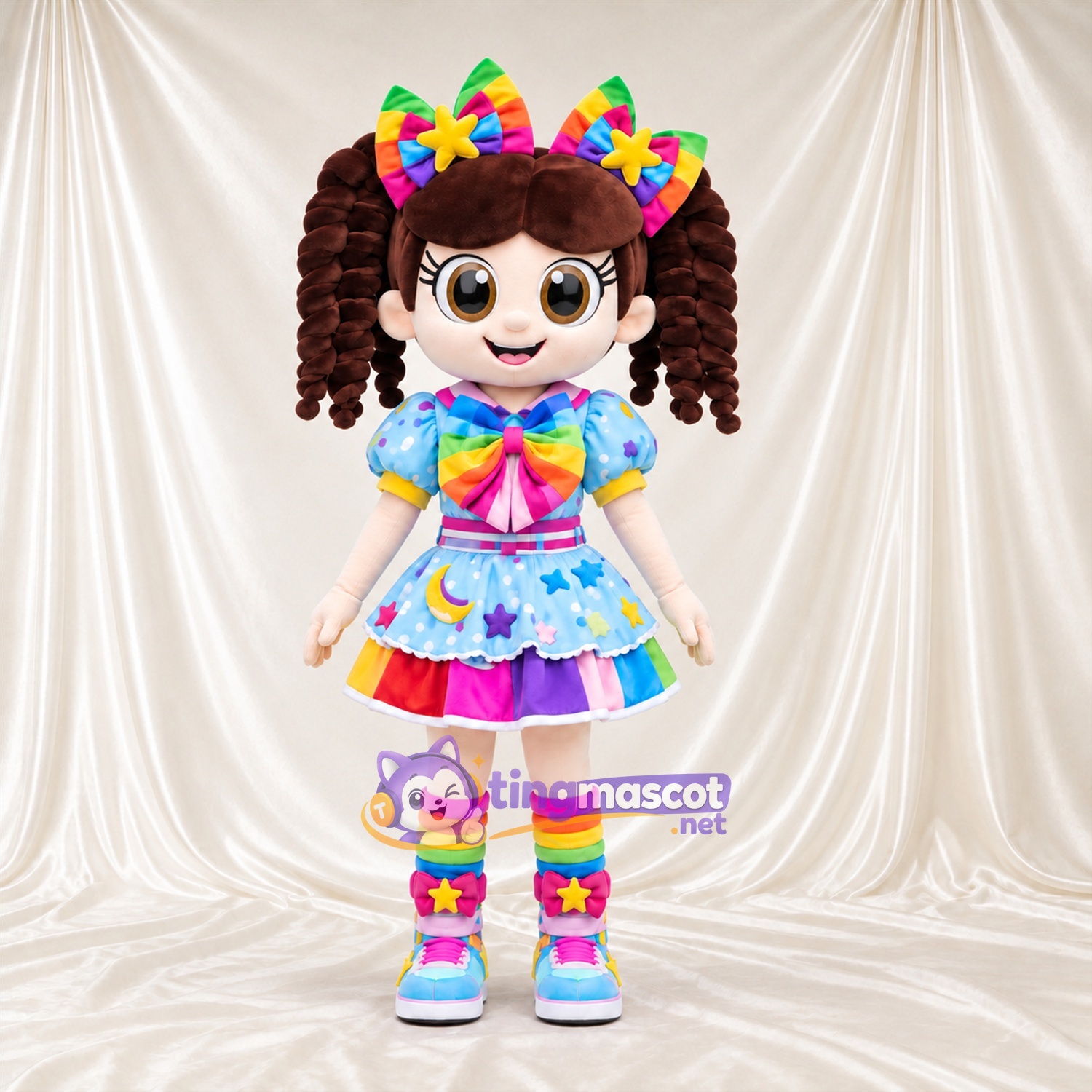 Maskottchenkostüm Clown – Regenbogenfarben – Kleid (Regenbogenfarben); Schleifen Maskottchenkostüm Clown – Regenbogenfarben – Kleid (Regenbogenfarben); Schleifen