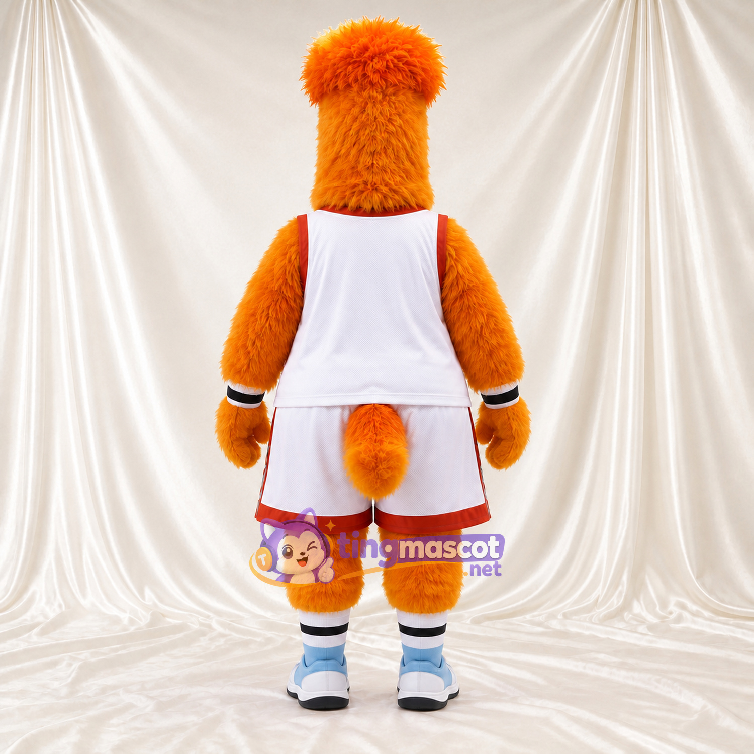 Costume de mascotte Monstre – orange – Tenue de sport (blanc) Costume de mascotte Monstre – orange – Tenue de sport (blanc)