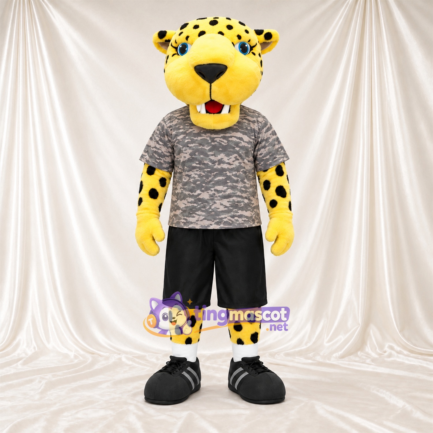 Costume de mascotte Léopard – jaune – Chemise; Short (noir) Costume de mascotte Léopard – jaune – Chemise; Short (noir)