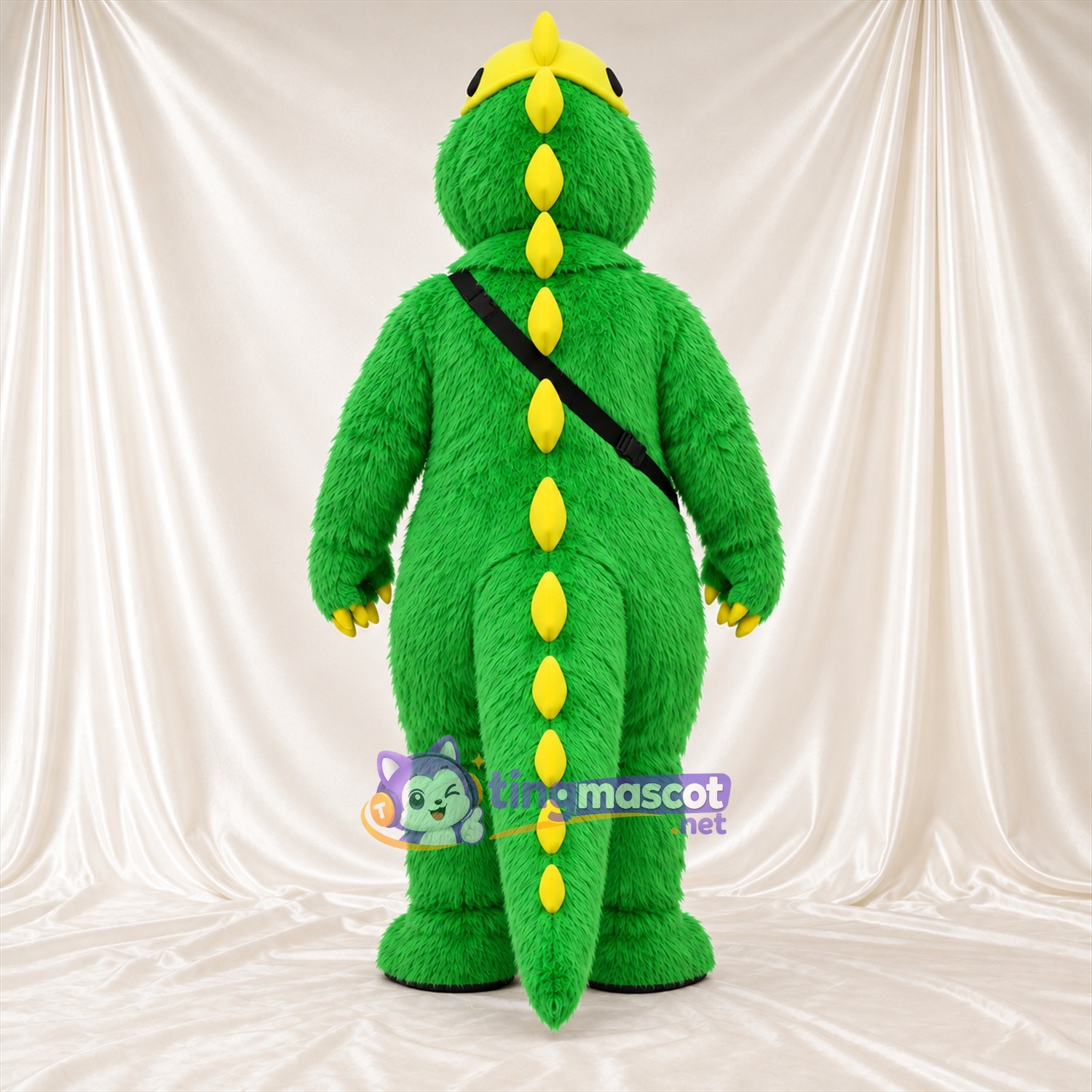 Maskottchenkostüm Eidechse – grün – Bauch (weiß); Schärpe (schwarz) Maskottchenkostüm Eidechse – grün – Bauch (weiß); Schärpe (schwarz)