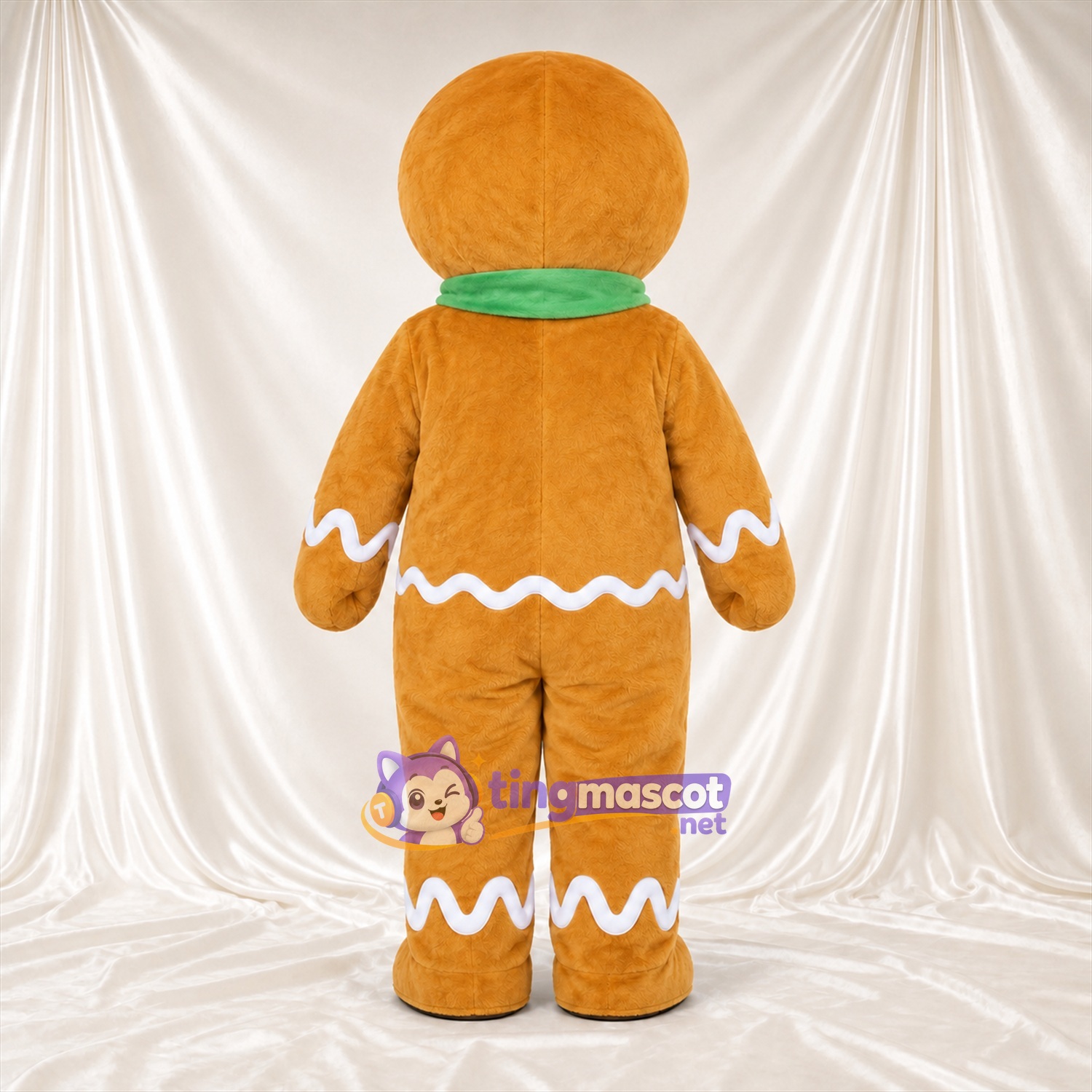 Costume de mascotte Bonhomme en pain d’épices – marron – Écharpe (vert); Boutons (rouge) Costume de mascotte Bonhomme en pain d’épices – marron – Écharpe (vert); Boutons (rouge)