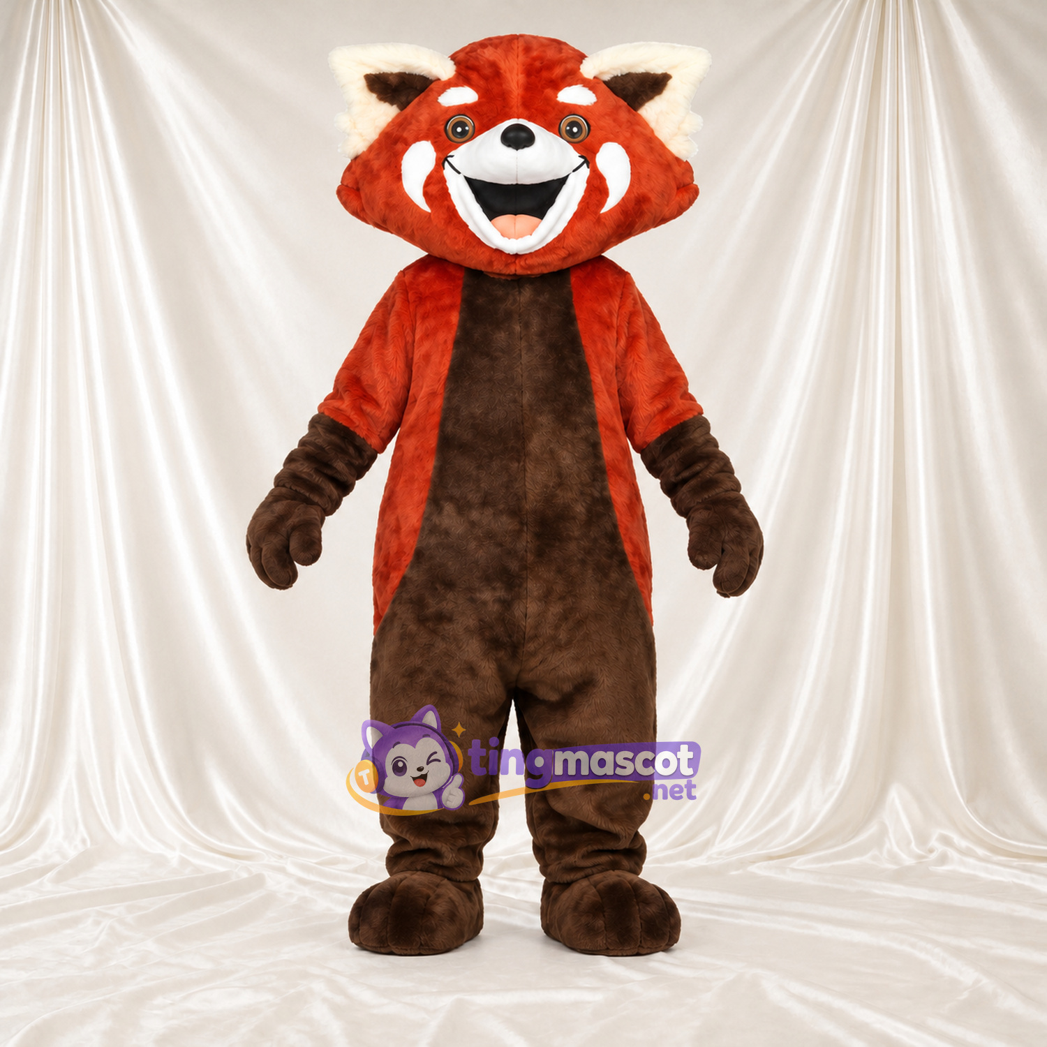 Costume de mascotte Panda roux – rouge / marron – Ventre (marron); Queue rayée (blanc) Costume de mascotte Panda roux – rouge / marron – Ventre (marron); Queue rayée (blanc)