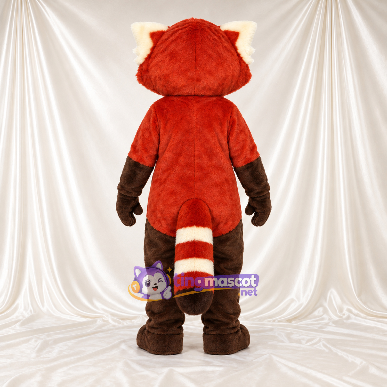 Costume de mascotte Panda roux – rouge / marron – Ventre (marron); Queue rayée (blanc) Costume de mascotte Panda roux – rouge / marron – Ventre (marron); Queue rayée (blanc)