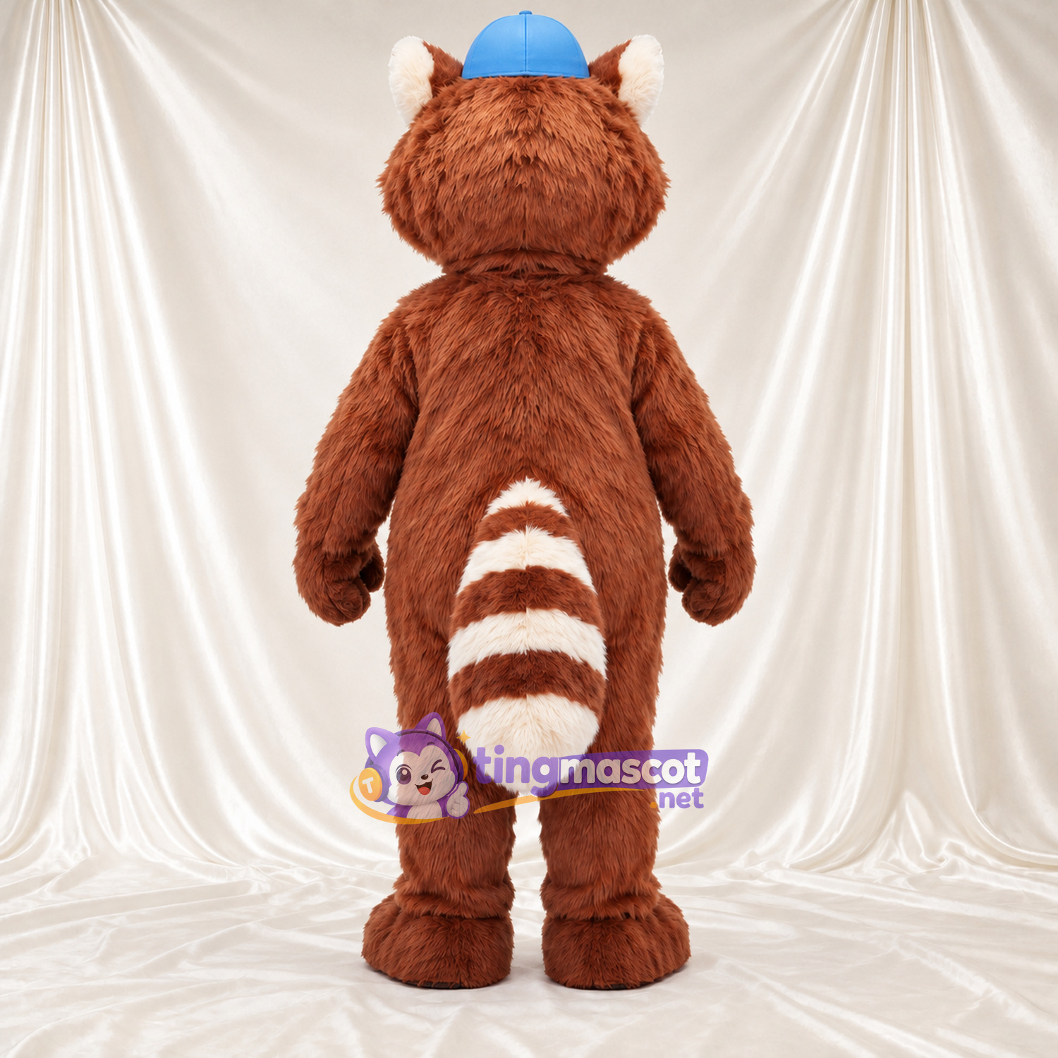 Costume de mascotte Panda roux – marron – Casquette (bleu) Costume de mascotte Panda roux – marron – Casquette (bleu)