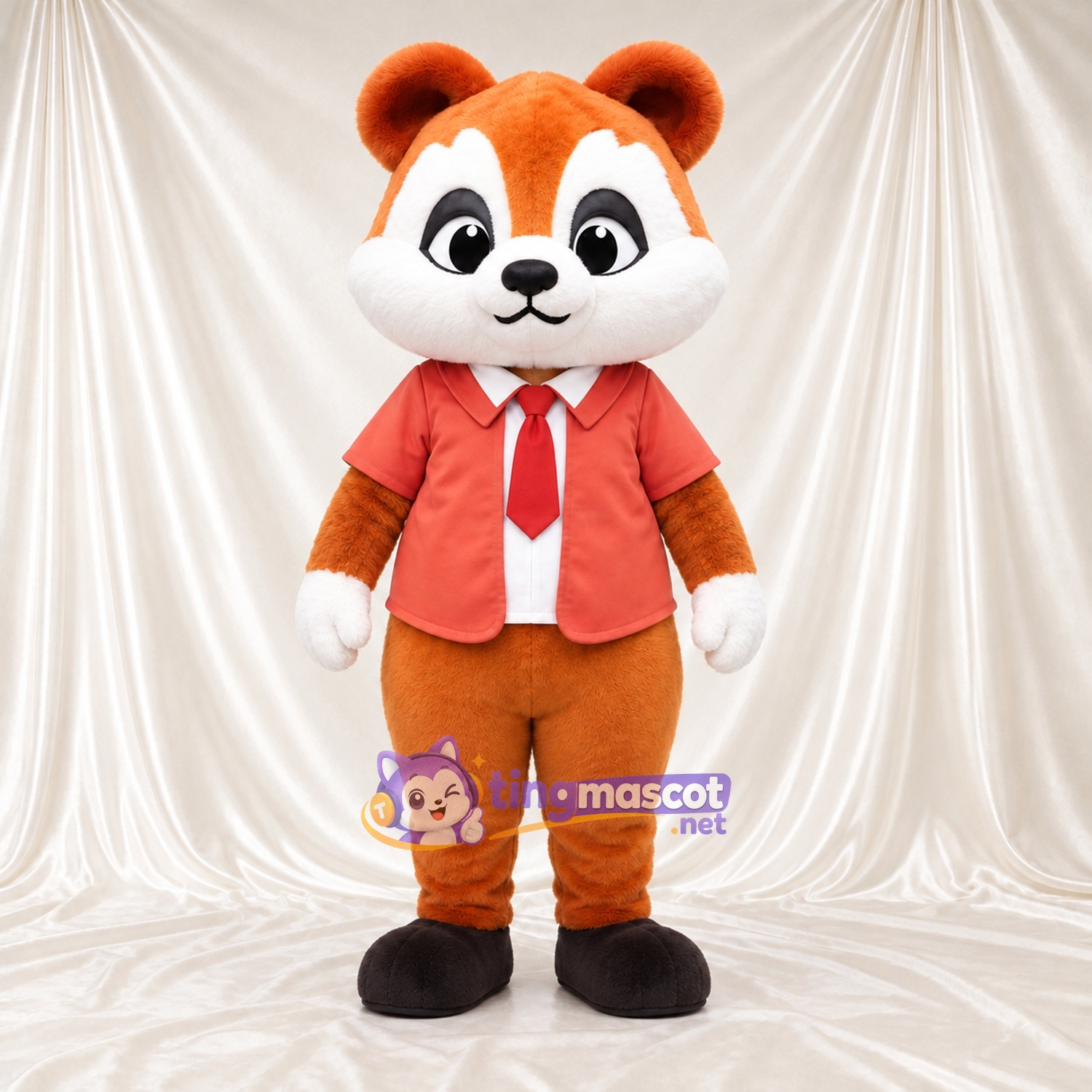 Costume de mascotte Panda roux – orange / marron – Chemise; Cravate (rouge) Costume de mascotte Panda roux – orange / marron – Chemise; Cravate (rouge)