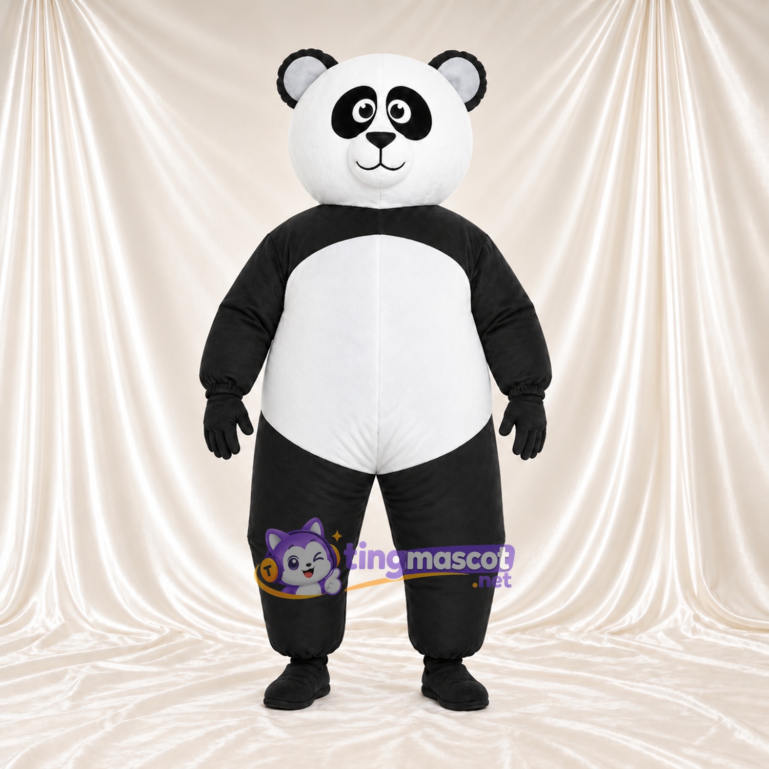 Costume de mascotte Panda – noir / blanc – Sourcils relevés; Queue (blanc) Costume de mascotte Panda – noir / blanc – Sourcils relevés; Queue (blanc)