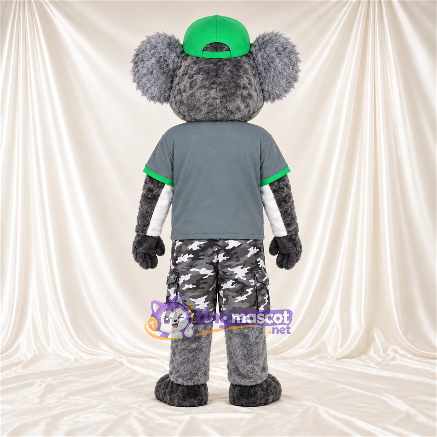 Costume de mascotte Koala – gris – Casquette (vert); Chemise (gris) Costume de mascotte Koala – gris – Casquette (vert); Chemise (gris)