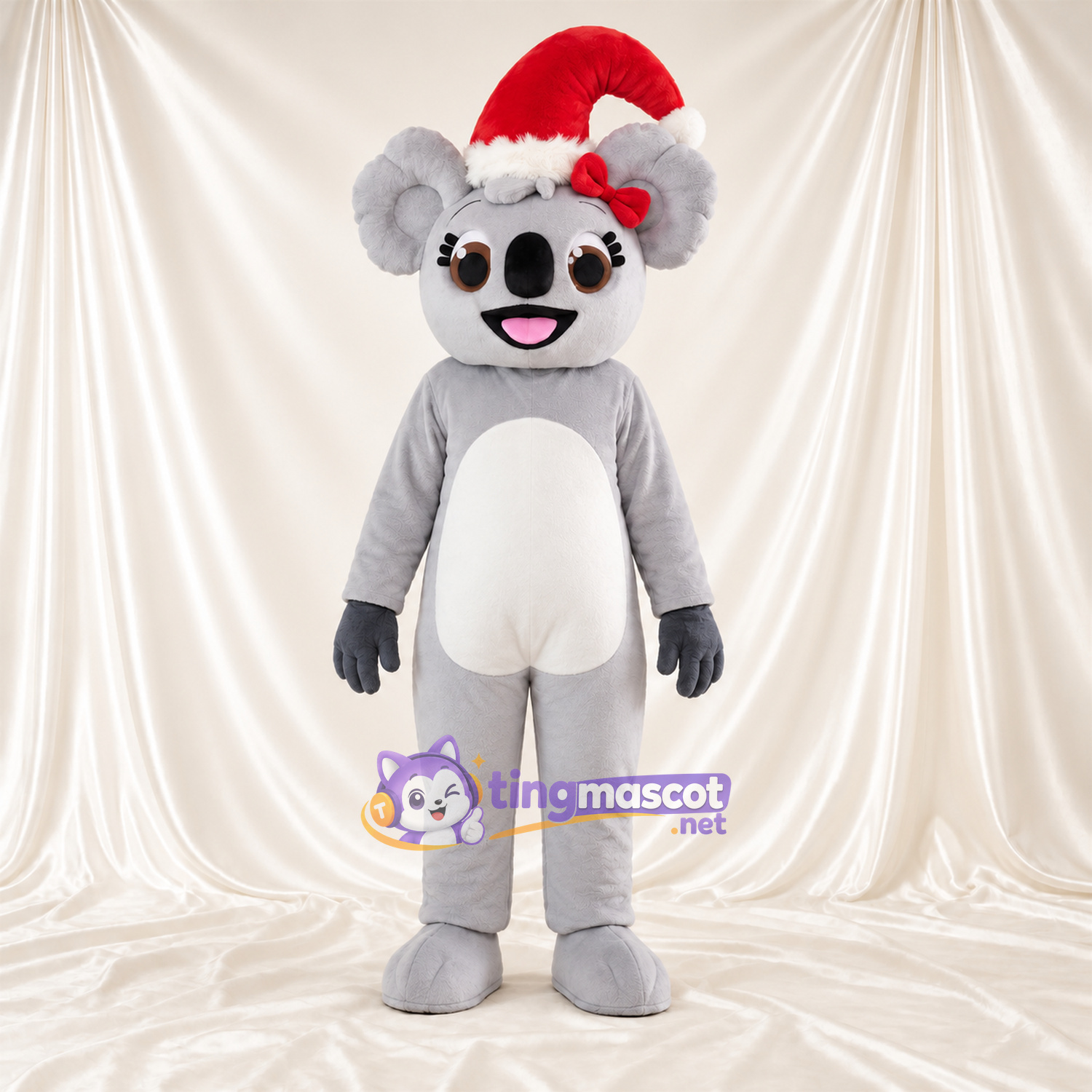 Costume de mascotte Koala – gris – Bonnet de Noël; Ventre (blanc) Costume de mascotte Koala – gris – Bonnet de Noël; Ventre (blanc)