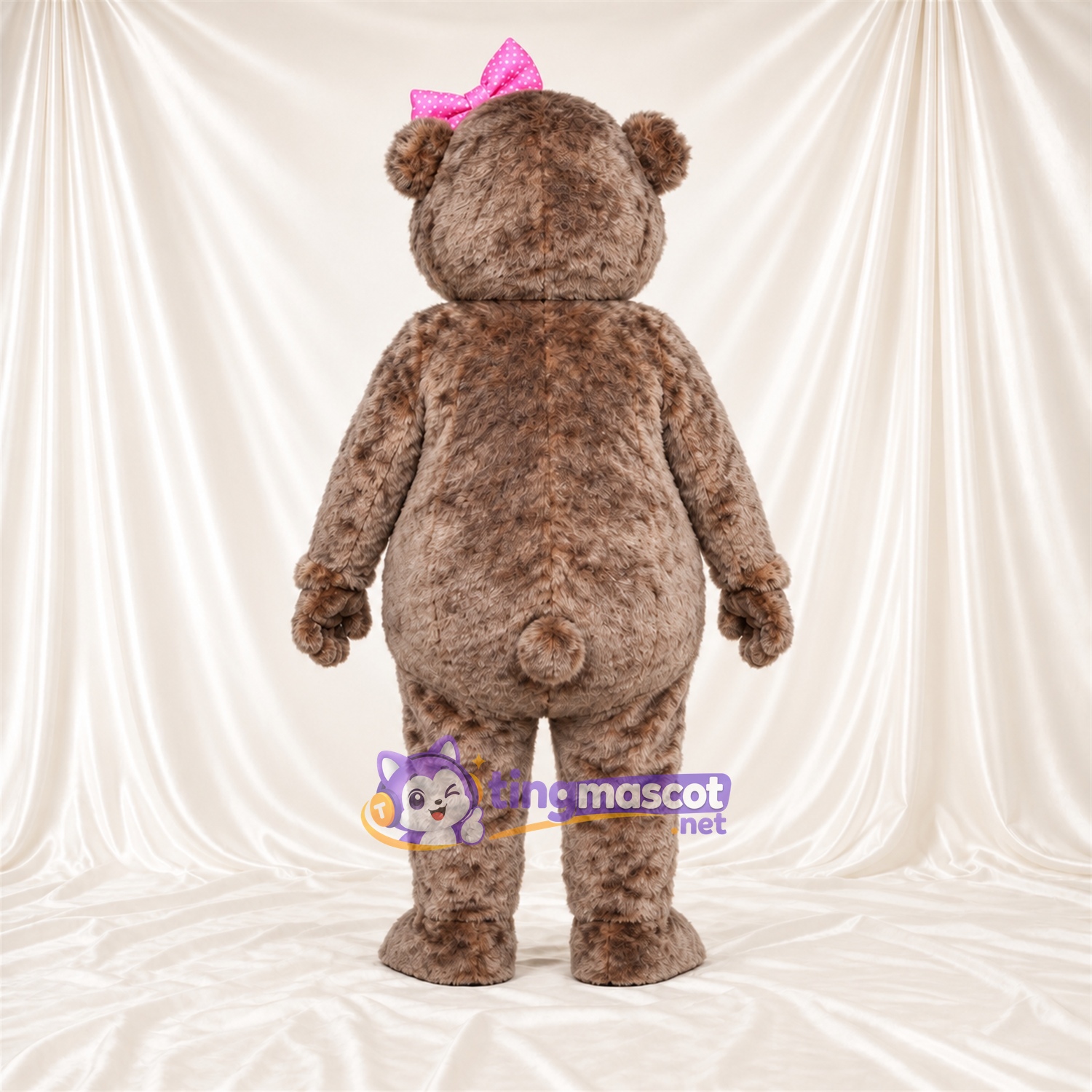 Maskottchenkostüm Bär – braun – Schleife (rosa) Maskottchenkostüm Bär – braun – Schleife (rosa)