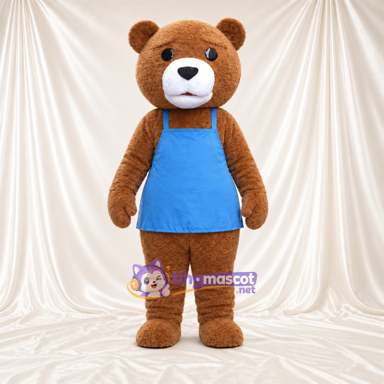 Maskottchenkostüm Bär – braun – Schürze (blau) Maskottchenkostüm Bär – braun – Schürze (blau)