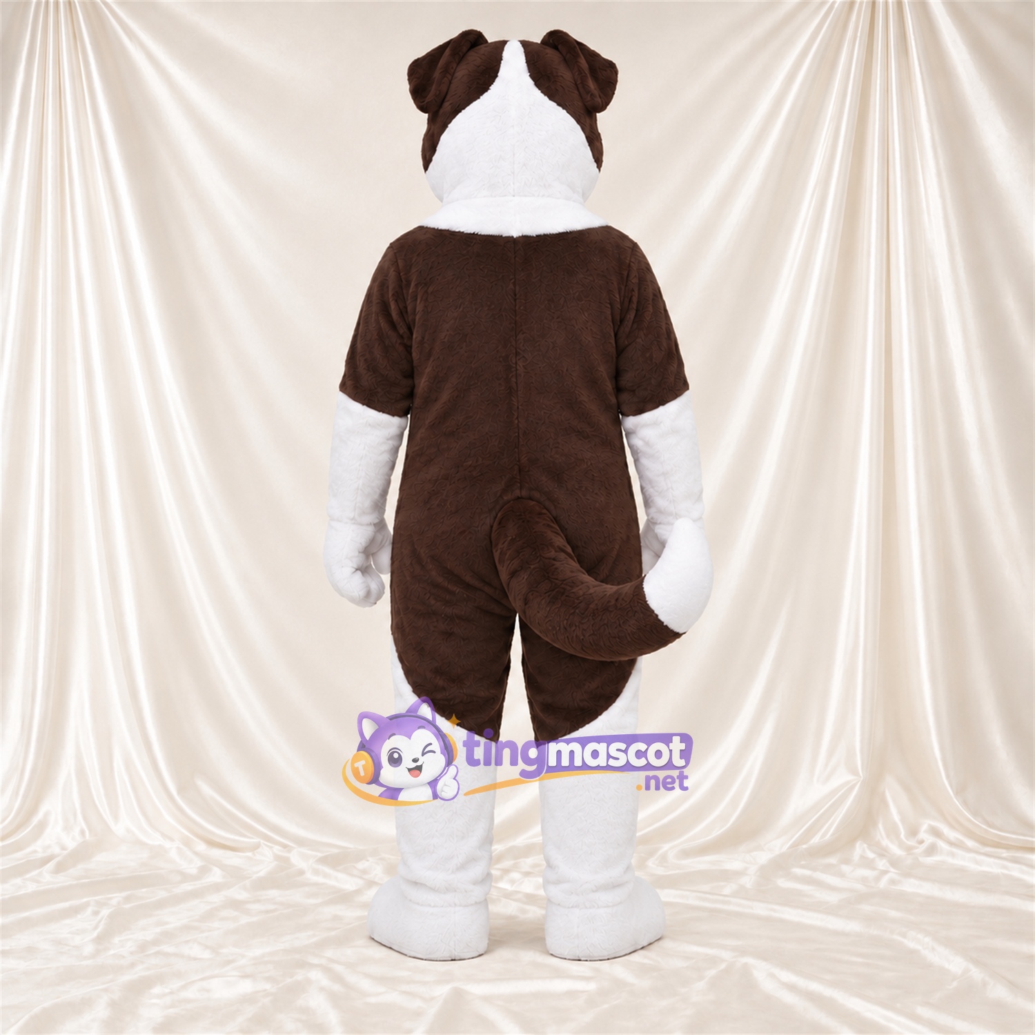 Costume de mascotte Chien – marron / blanc – Langue (rouge); Bas des jambes (blanc) Costume de mascotte Chien – marron / blanc – Langue (rouge); Bas des jambes (blanc)