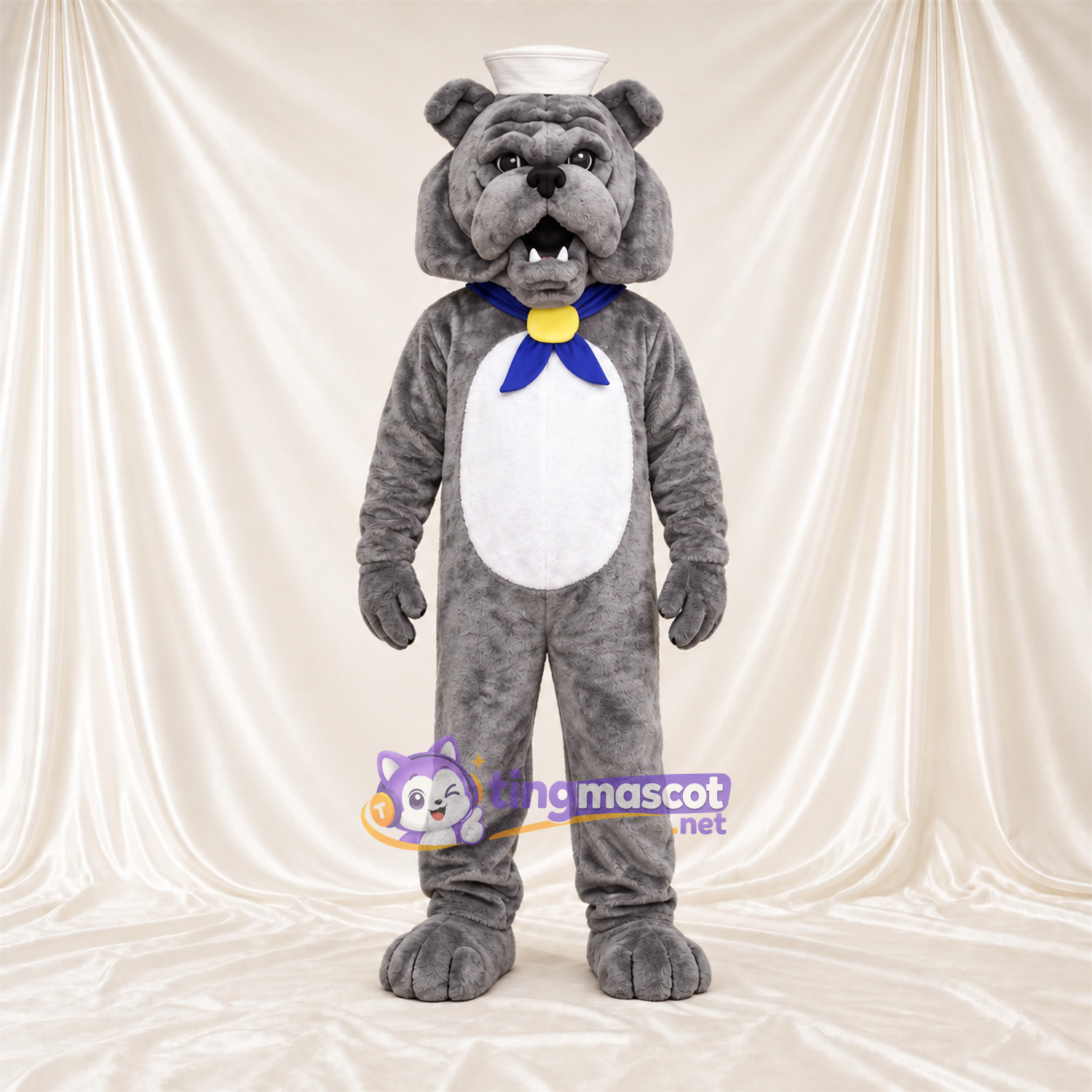 Costume de mascotte Bouledogue – gris – Chapeau de marin; Écharpe Costume de mascotte Bouledogue – gris – Chapeau de marin; Écharpe