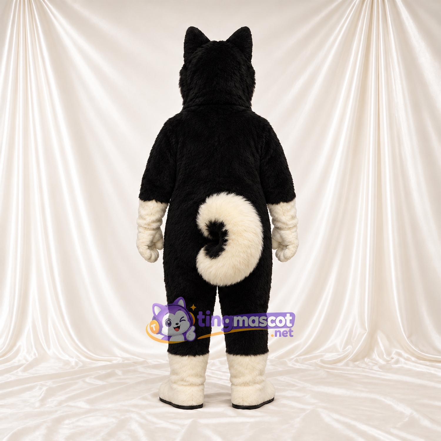 Black and White Husky Mascot Costume - Curled Tail and Cream Feet Black and White Husky Mascot Costume - Curled Tail and Cream Feet