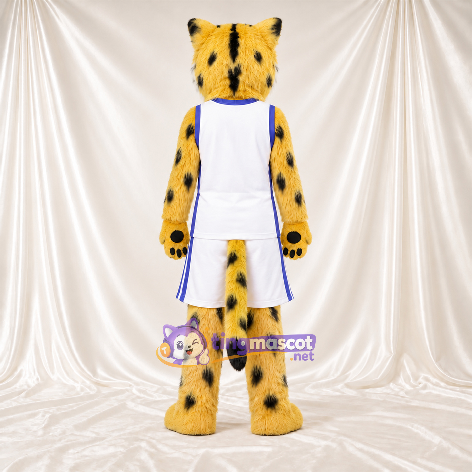 Maskottchenkostüm Gepard – gelb / schwarz – Basketballtrikot (weiß); Spitze Fangzähne Maskottchenkostüm Gepard – gelb / schwarz – Basketballtrikot (weiß); Spitze Fangzähne