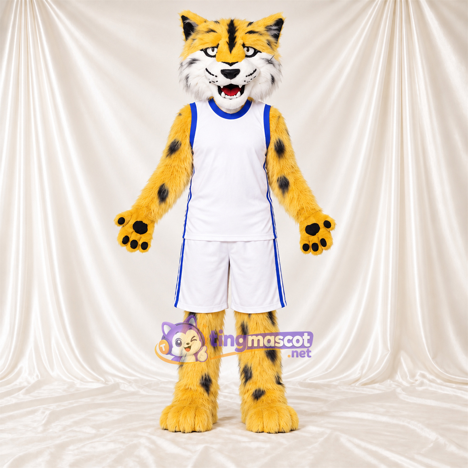 Maskottchenkostüm Gepard – gelb / schwarz – Basketballtrikot (weiß); Pfotenballen (schwarz) Maskottchenkostüm Gepard – gelb / schwarz – Basketballtrikot (weiß); Pfotenballen (schwarz)