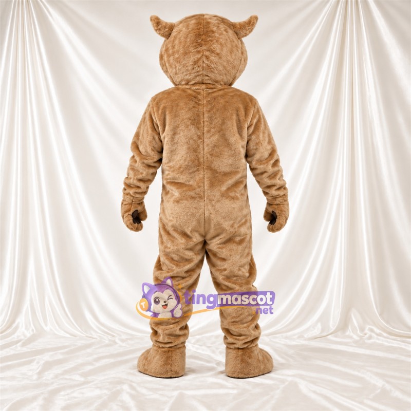 Costume de mascotte Chat sauvage – brun clair – Nez (rose); Crocs pointus Costume de mascotte Chat sauvage – brun clair – Nez (rose); Crocs pointus