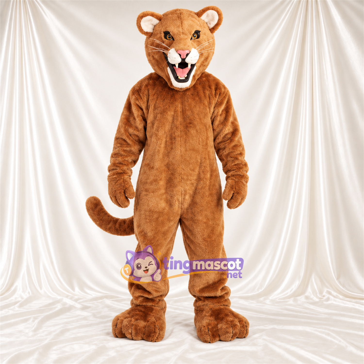 Costume de mascotte Puma – brun clair – Petites oreilles rondes; Queue enroulée Costume de mascotte Puma – brun clair – Petites oreilles rondes; Queue enroulée