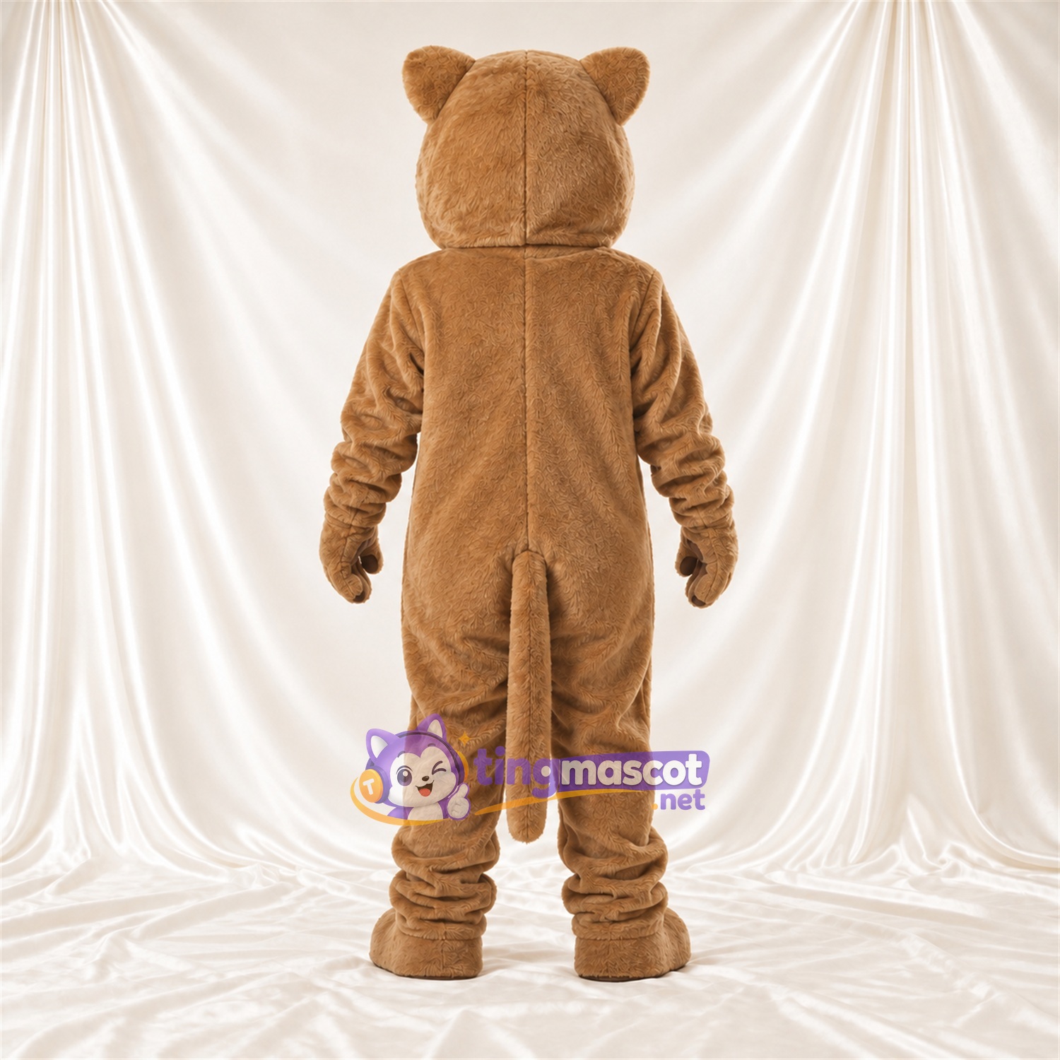 Costume de mascotte Chat sauvage – brun clair – Oreilles pointues; Barbe (blanc) Costume de mascotte Chat sauvage – brun clair – Oreilles pointues; Barbe (blanc)