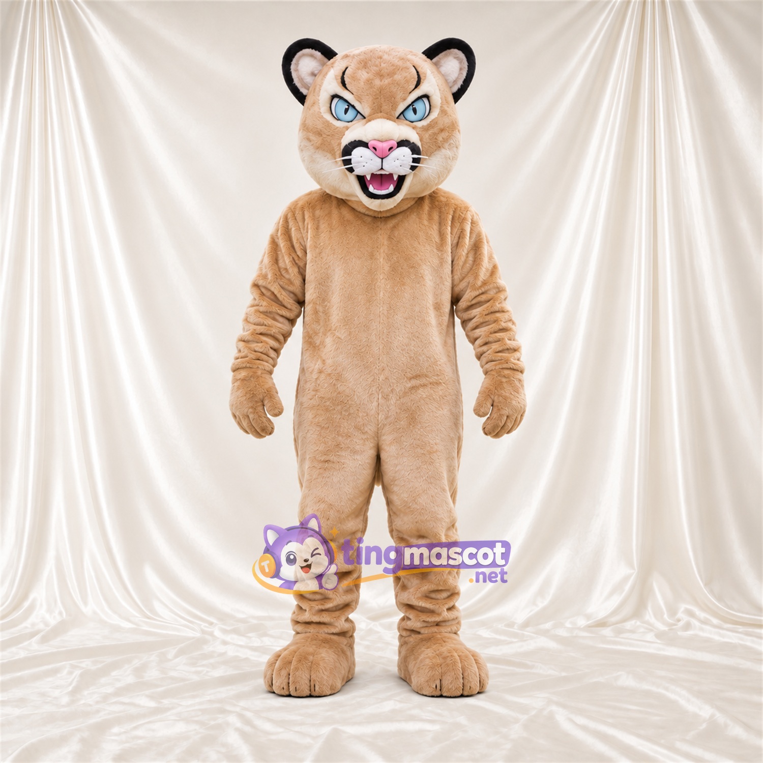 Costume de mascotte Puma – brun clair – Intérieur des oreilles (rose); Yeux (bleu) Costume de mascotte Puma – brun clair – Intérieur des oreilles (rose); Yeux (bleu)