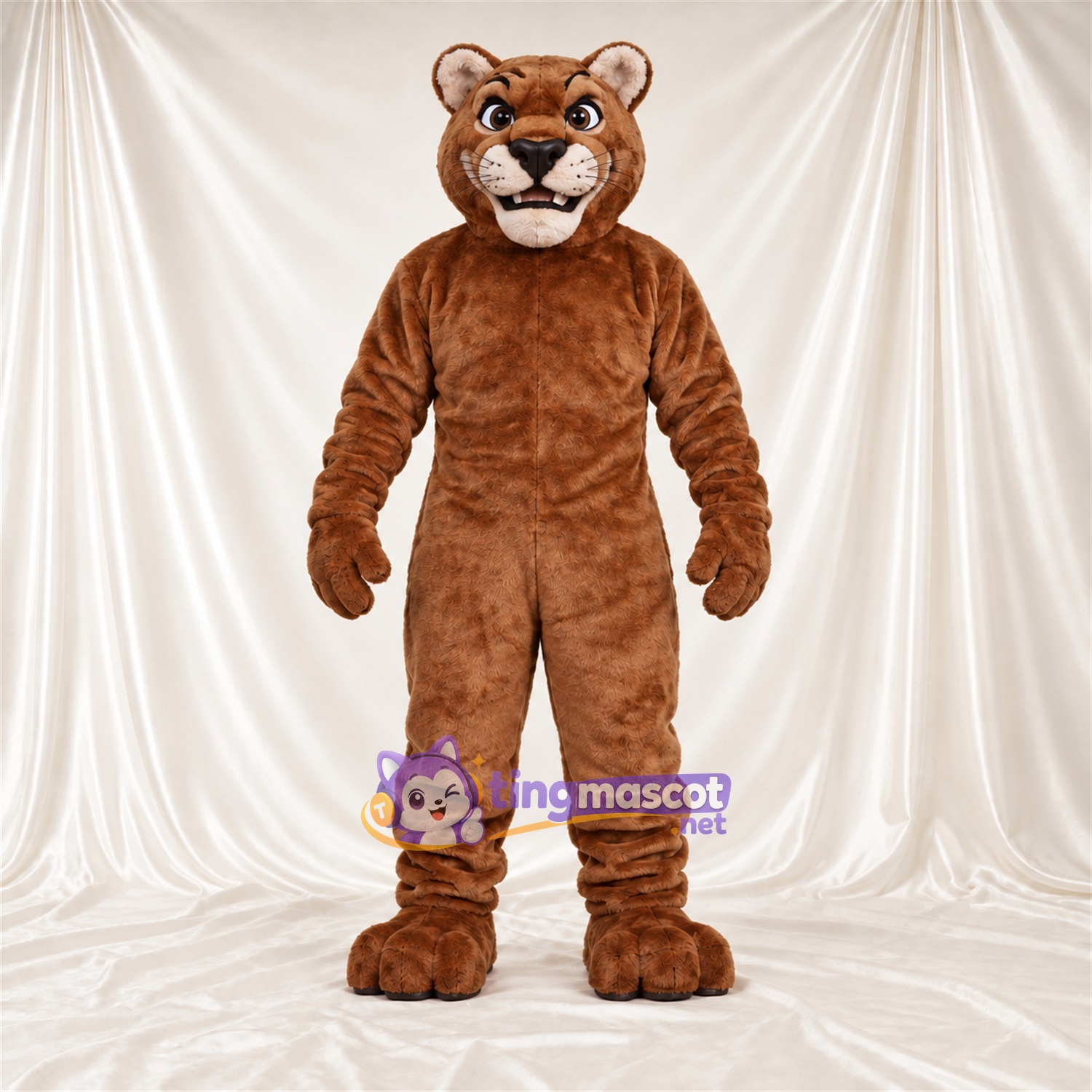 Costume de mascotte Chat sauvage – marron – Queue enroulée; Sourire avec dents Costume de mascotte Chat sauvage – marron – Queue enroulée; Sourire avec dents