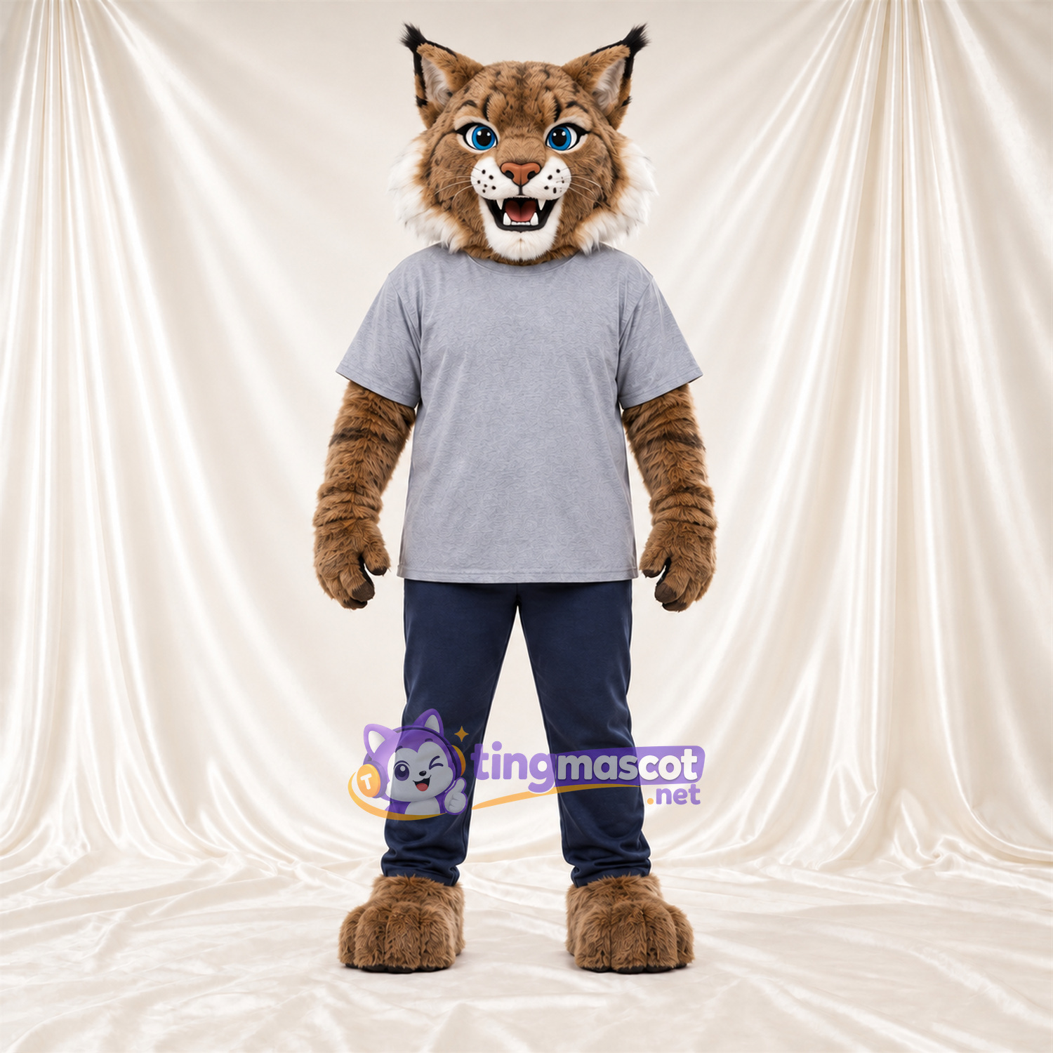 Costume de mascotte Lynx – brun clair – Chemise (gris); Pantalon (bleu marine) Costume de mascotte Lynx – brun clair – Chemise (gris); Pantalon (bleu marine)