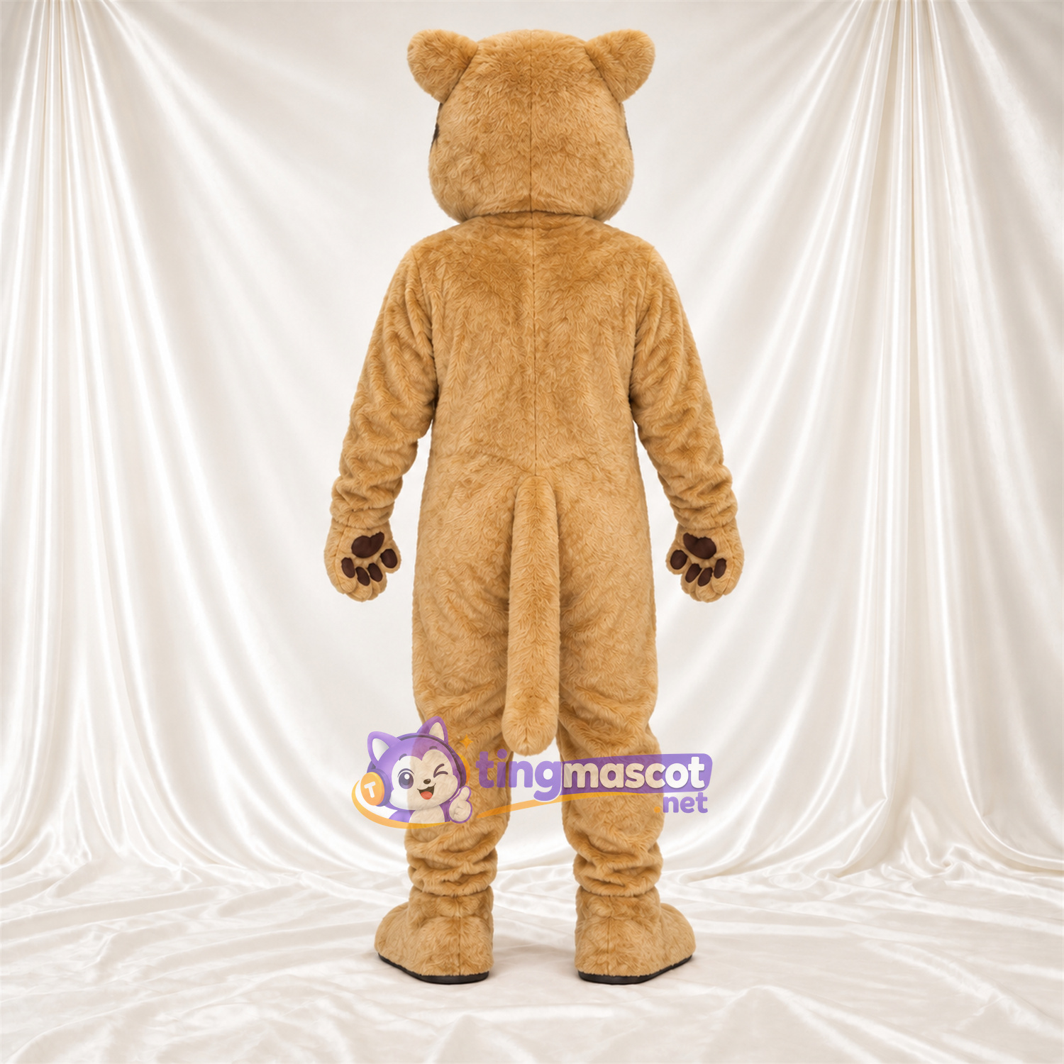 Costume de mascotte Chat sauvage – brun clair / blanc – Coussinets (marron); Yeux (vert) Costume de mascotte Chat sauvage – brun clair / blanc – Coussinets (marron); Yeux (vert)