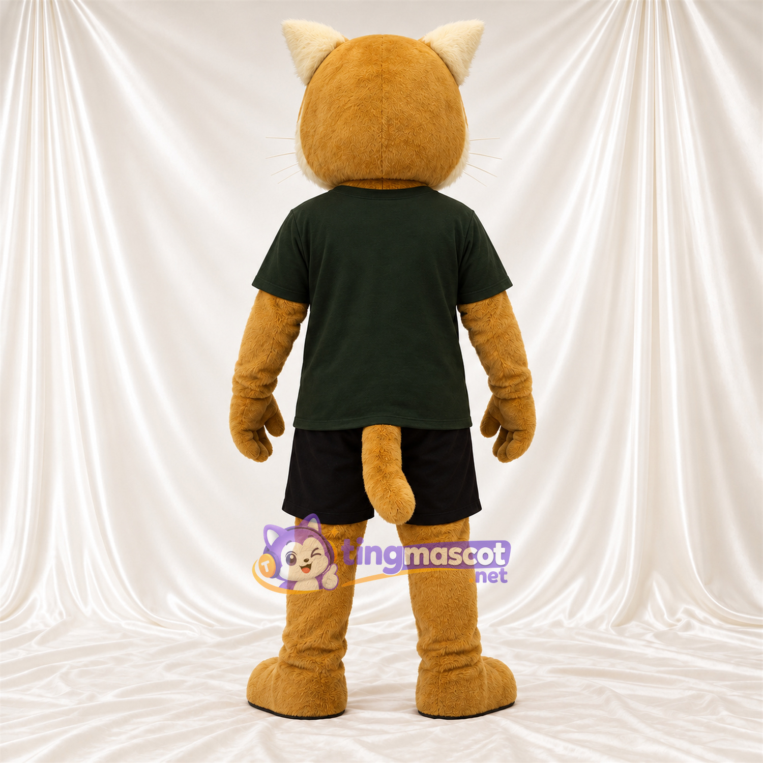 Costume de mascotte Lynx roux – brun clair – Chemise (vert foncé); Short (noir) Costume de mascotte Lynx roux – brun clair – Chemise (vert foncé); Short (noir)