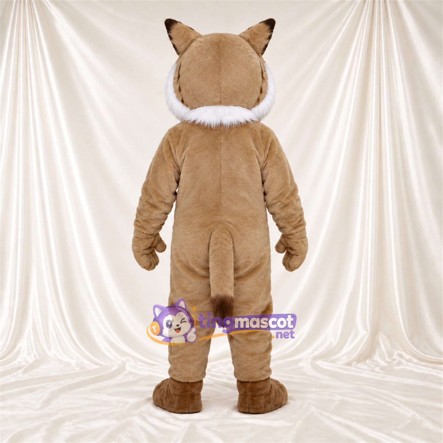 Costume de mascotte Chat sauvage – brun clair / blanc – Ventre (blanc); Collerette (blanc) Costume de mascotte Chat sauvage – brun clair / blanc – Ventre (blanc); Collerette (blanc)