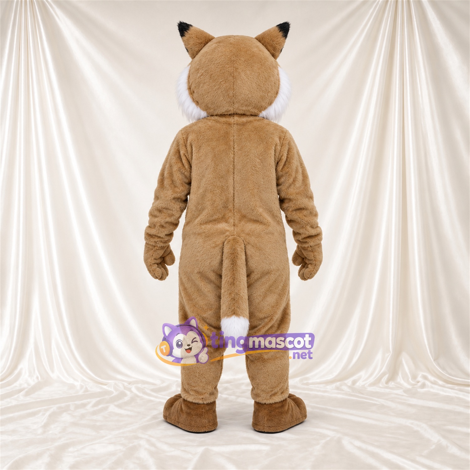 Costume de mascotte Chat sauvage – brun clair / blanc – Ventre (blanc); Bout de la queue (blanc) Costume de mascotte Chat sauvage – brun clair / blanc – Ventre (blanc); Bout de la queue (blanc)