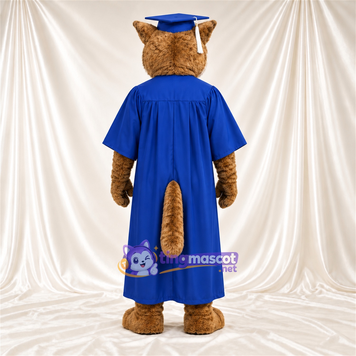 Costume de mascotte Chat sauvage – marron – Toge de diplômé (bleu); Casquette Costume de mascotte Chat sauvage – marron – Toge de diplômé (bleu); Casquette