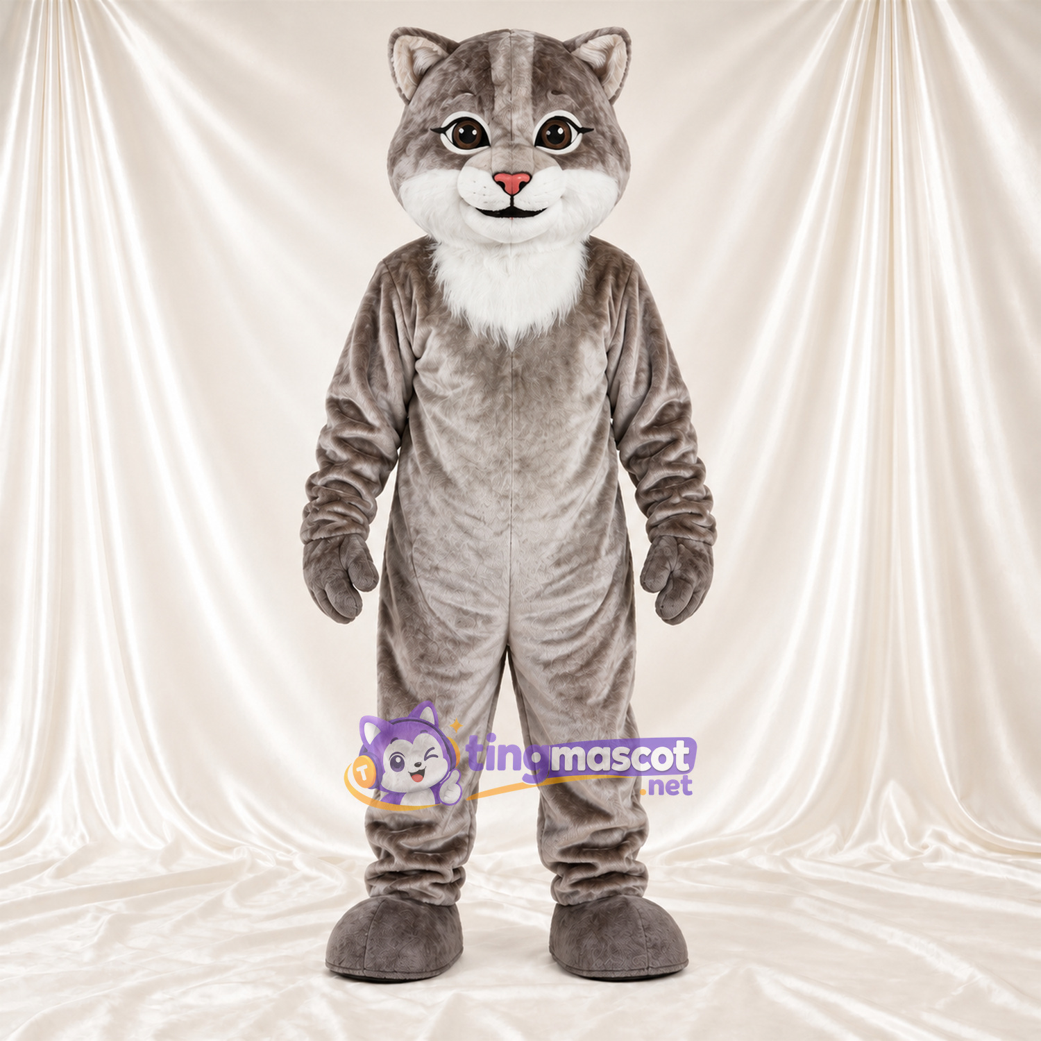 Costume de mascotte Chat tigré – gris / blanc – Torse (blanc); Nez (rose) Costume de mascotte Chat tigré – gris / blanc – Torse (blanc); Nez (rose)