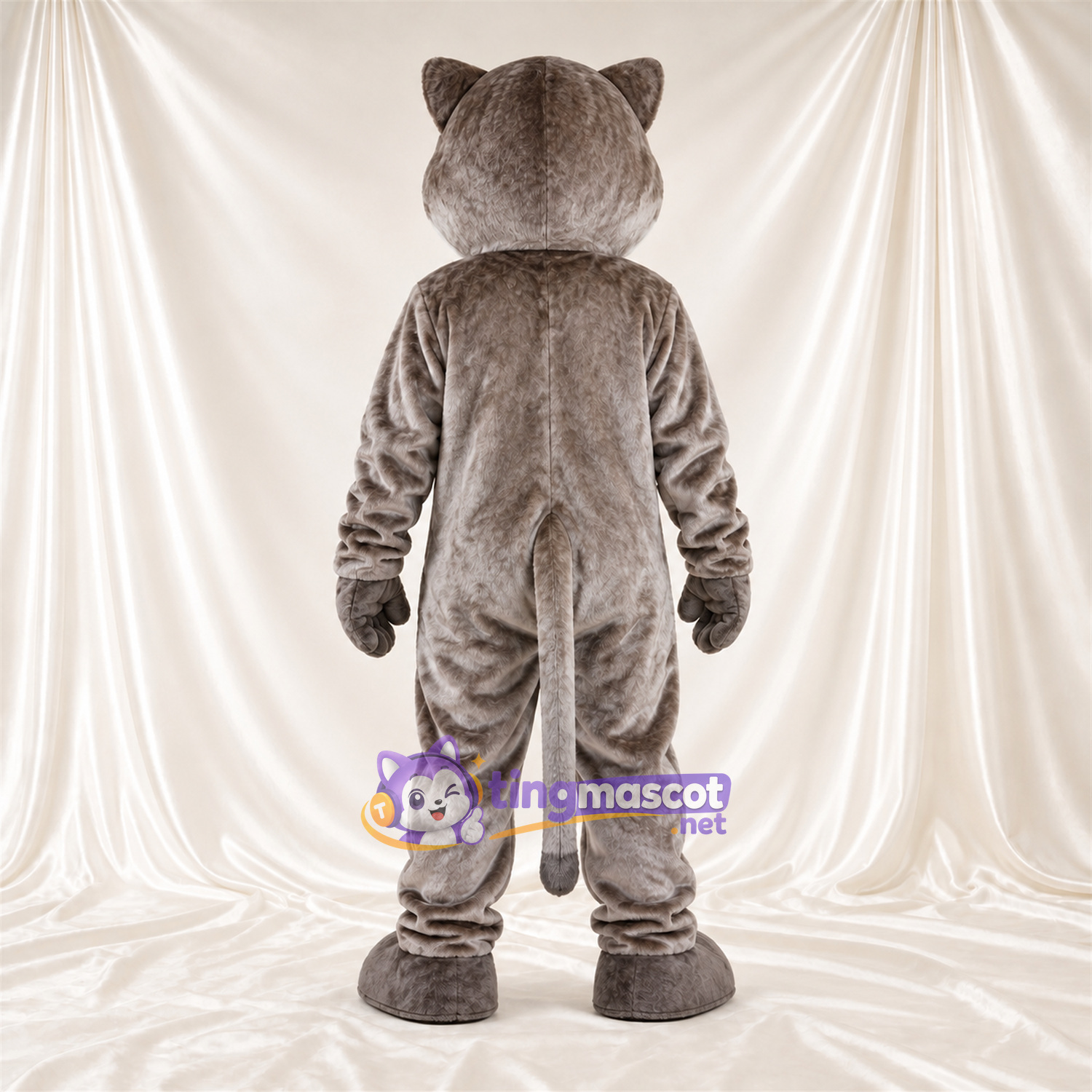 Costume de mascotte Chat tigré – gris / blanc – Torse (blanc); Nez (rose) Costume de mascotte Chat tigré – gris / blanc – Torse (blanc); Nez (rose)