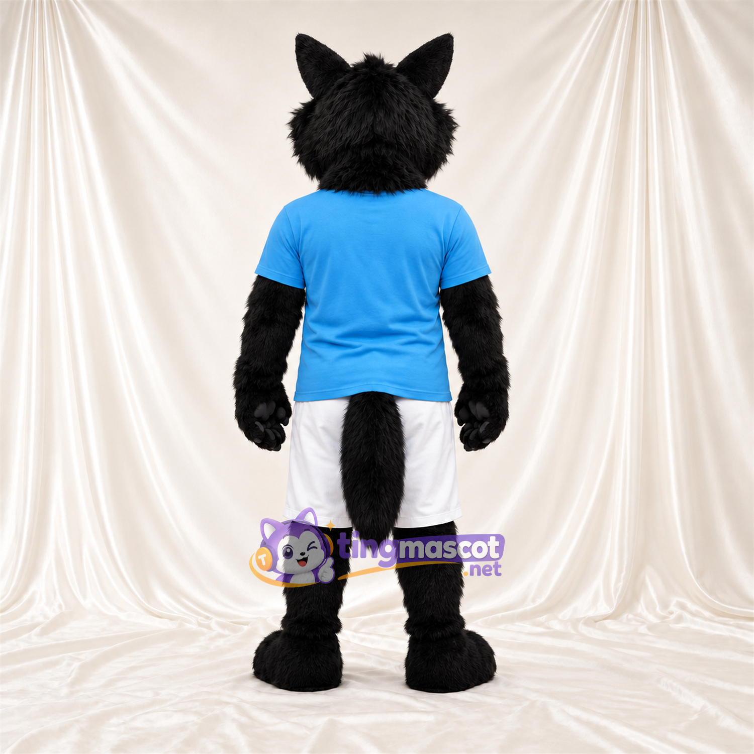 Costume de mascotte Loup – noir – Chemise (bleu); Short (blanc) Costume de mascotte Loup – noir – Chemise (bleu); Short (blanc)