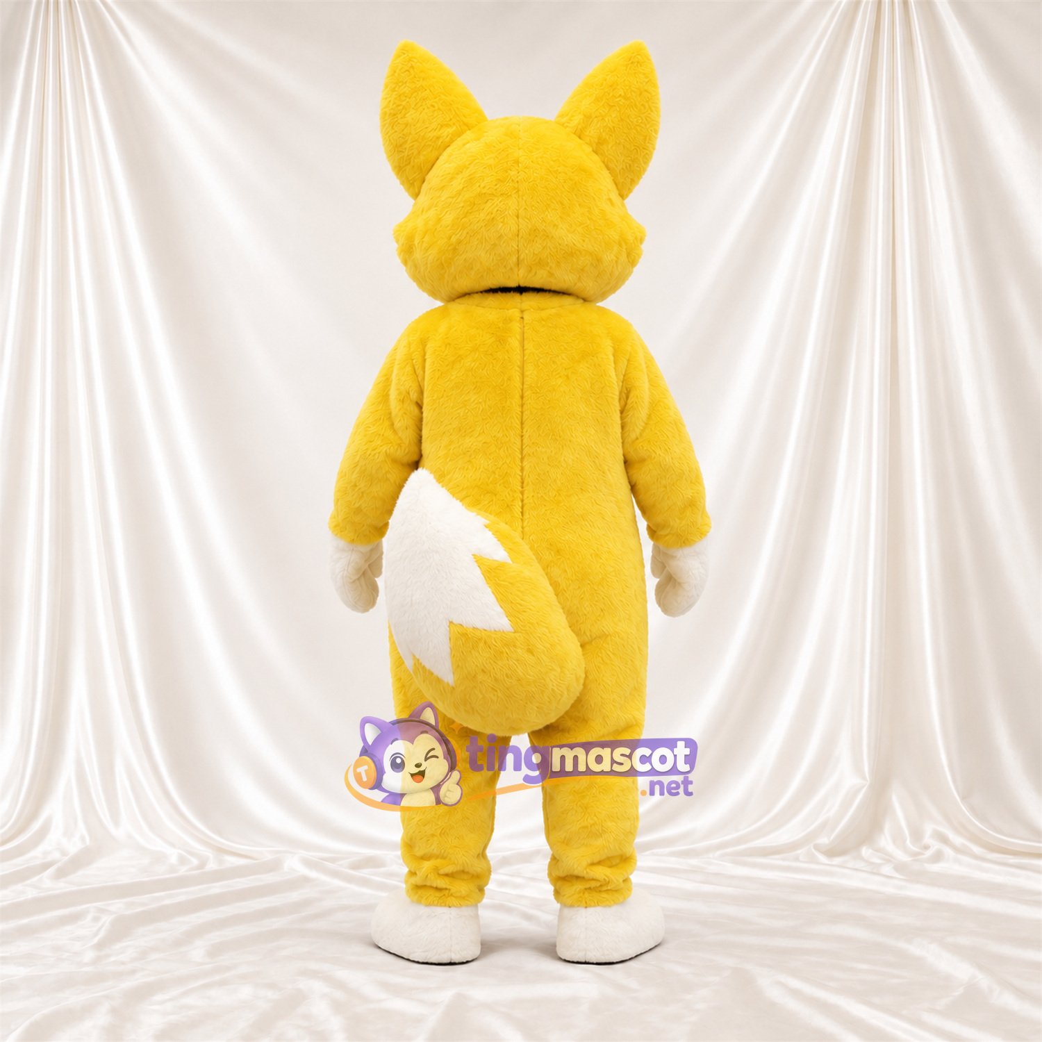 Costume de mascotte Renard – jaune / blanc – Ventre (blanc); Bout de la queue (blanc) Costume de mascotte Renard – jaune / blanc – Ventre (blanc); Bout de la queue (blanc)